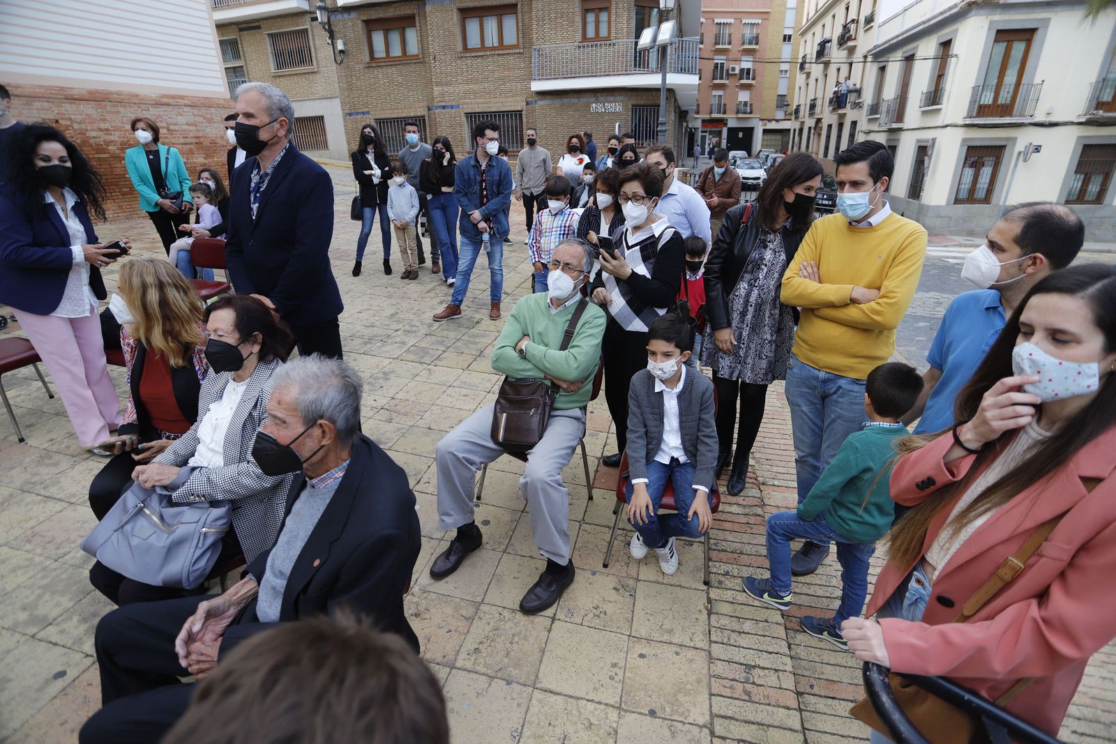 Entrega de los premios del certamen de arte 'Balcones Cofrades' y el concurso escolar de pasos y carteles de Semana Santa 'Ciudad de Huelva'