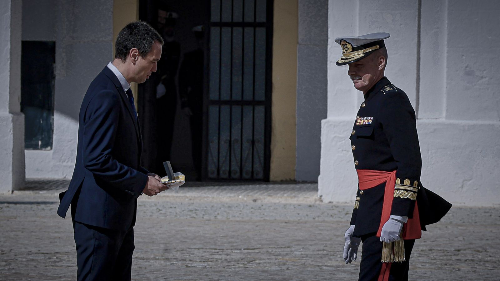 Las imágenes de la celebración del 489º Aniversario de la Infantería de Marina en Cádiz