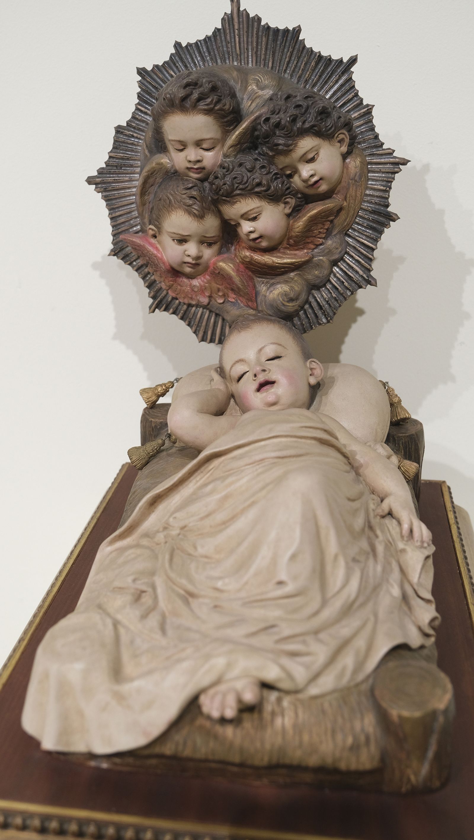 Las fotos de la exposición del escultor e imaginero Luis Álvarez Duarte en el MUREC