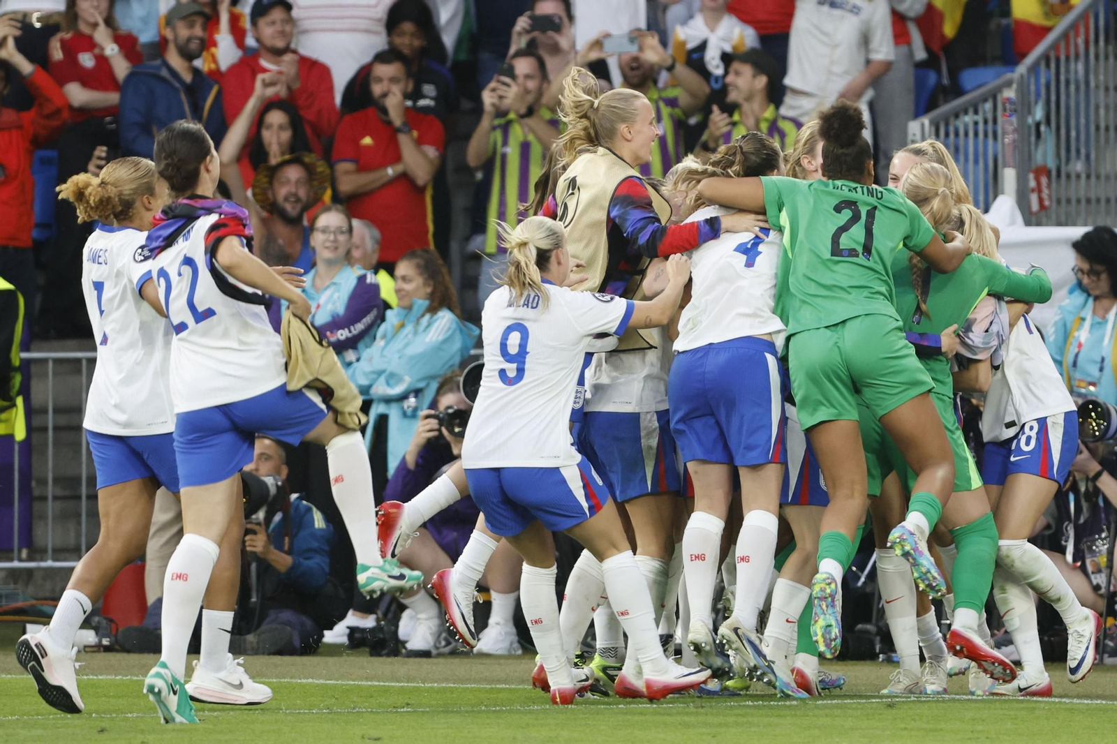 Las mejores imágenes de la final España - Inglaterra de la Eurocopa femenina