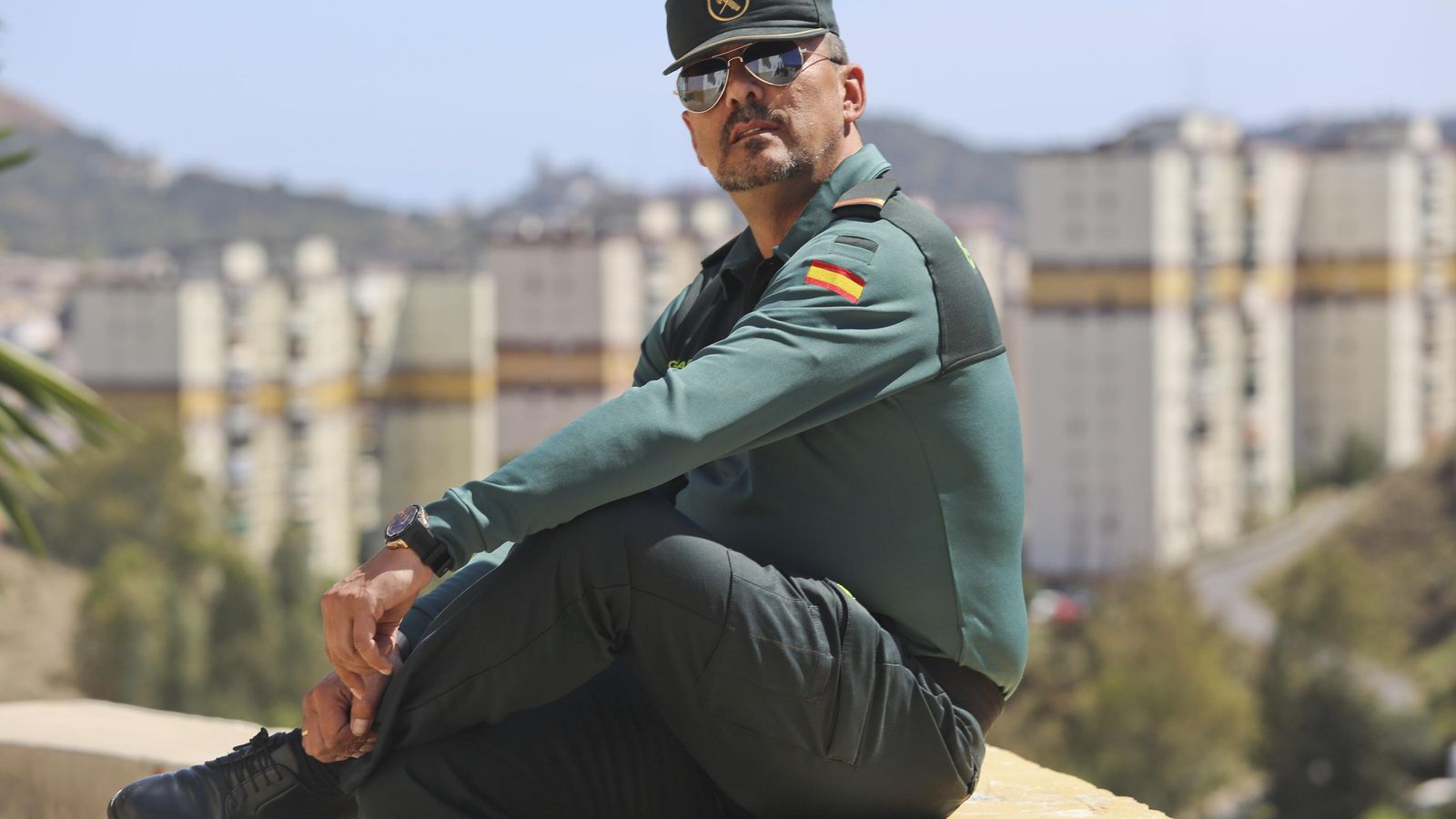 El guardia civil posa en La Palmilla