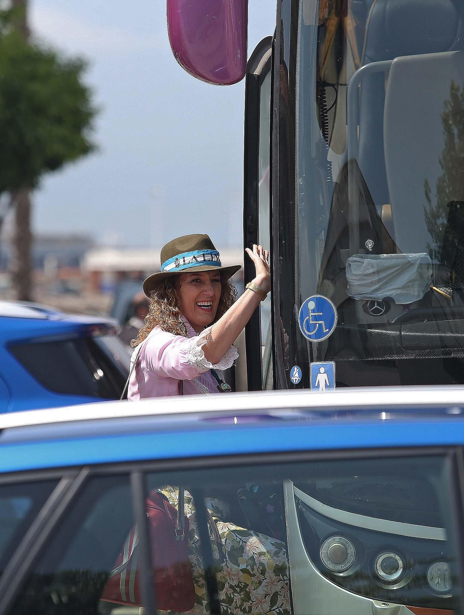 El inicio de la peregrinación hacia Almonte de la Hermandad del Rocío de La Línea en imágenes