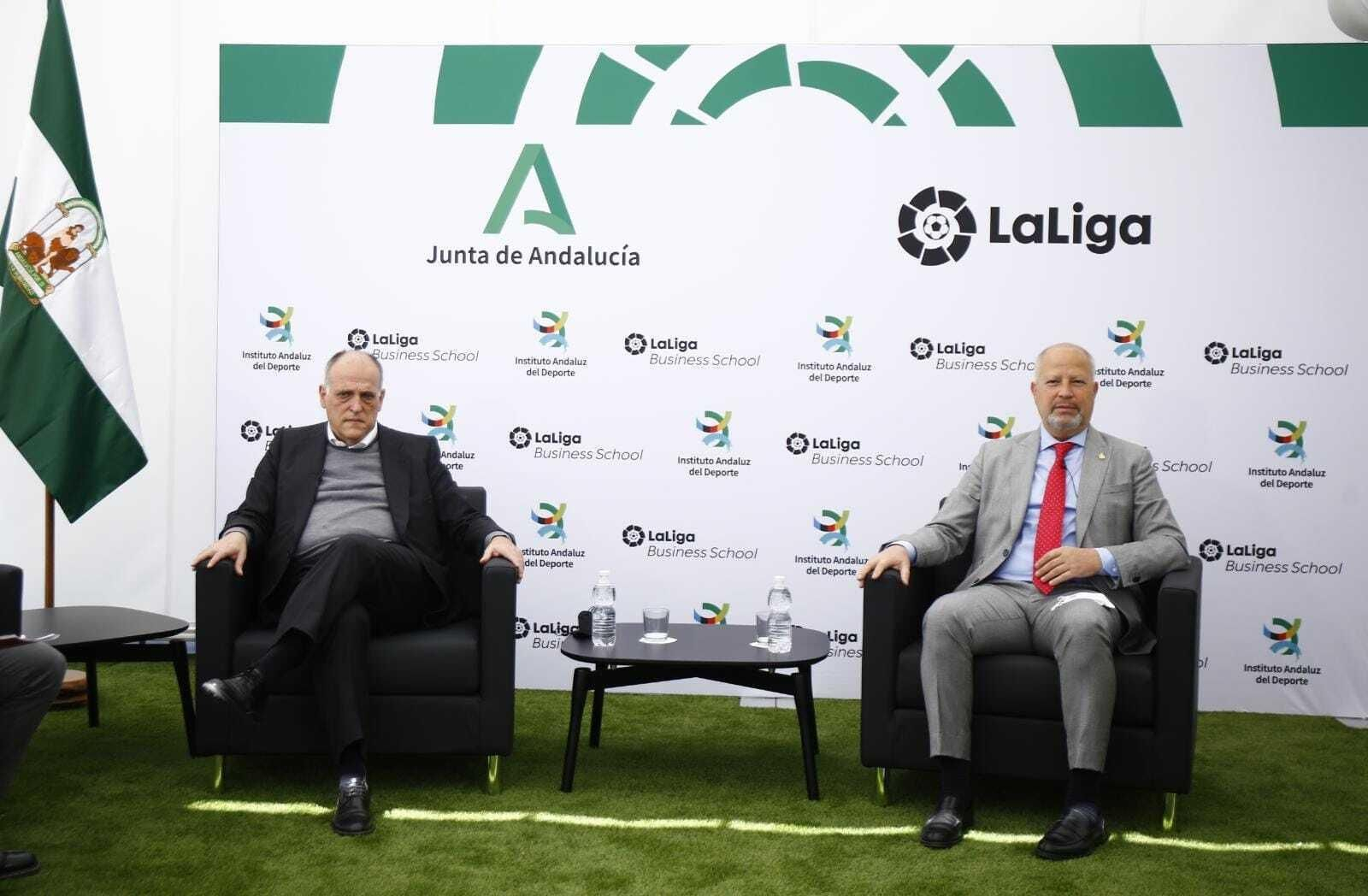 Las fotos de la visita de Tebas a Málaga