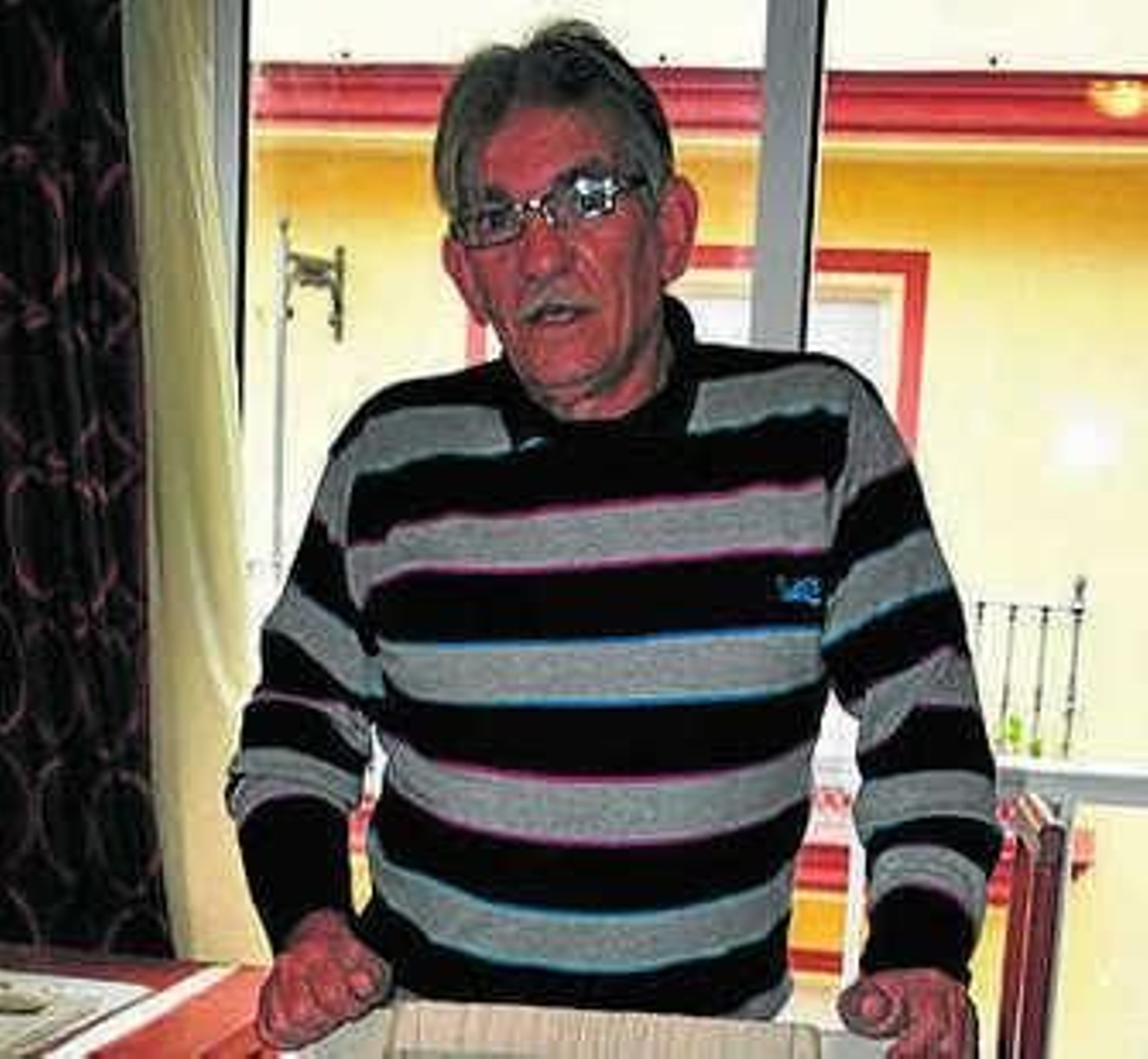 Montes Neiro, en su casa de Mijas Costa, donde vive con sus hijas.