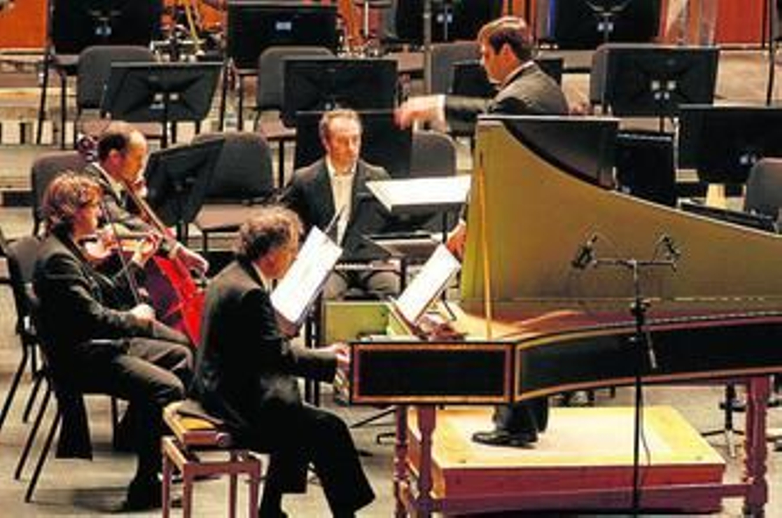 La Orquesta Ciudad de Granada, durante la clausura del VII Festival de Música Española de Cádiz.