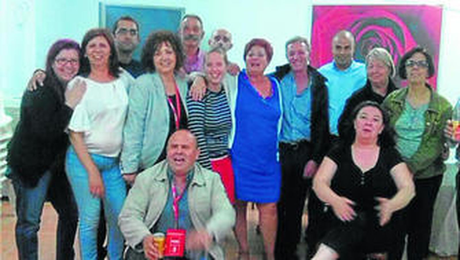 Los socialistas de Órgiva, tras conocer los resultados ayer.