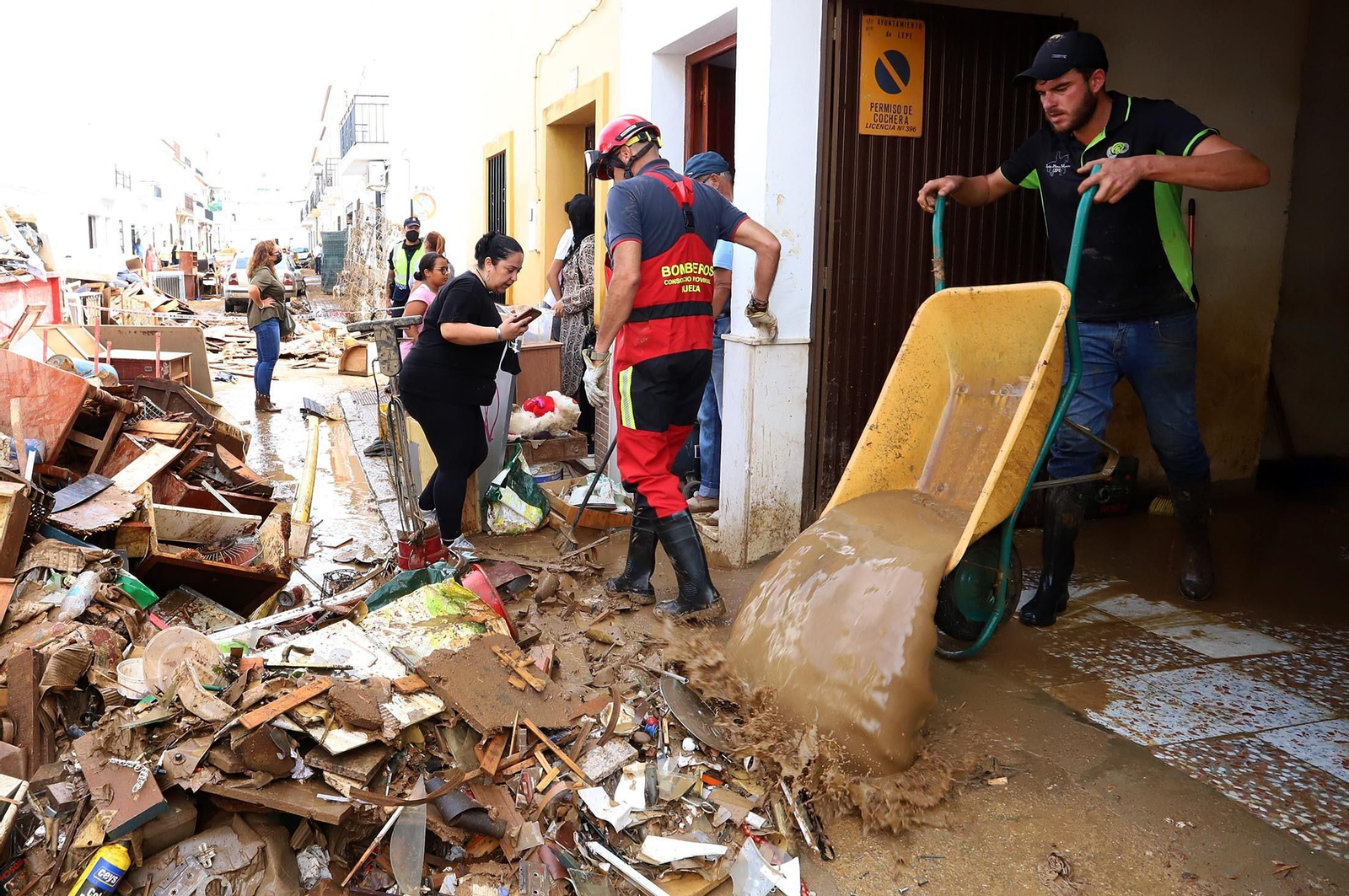 Imágenes de los destrozos provocados por el temporal en Lepe