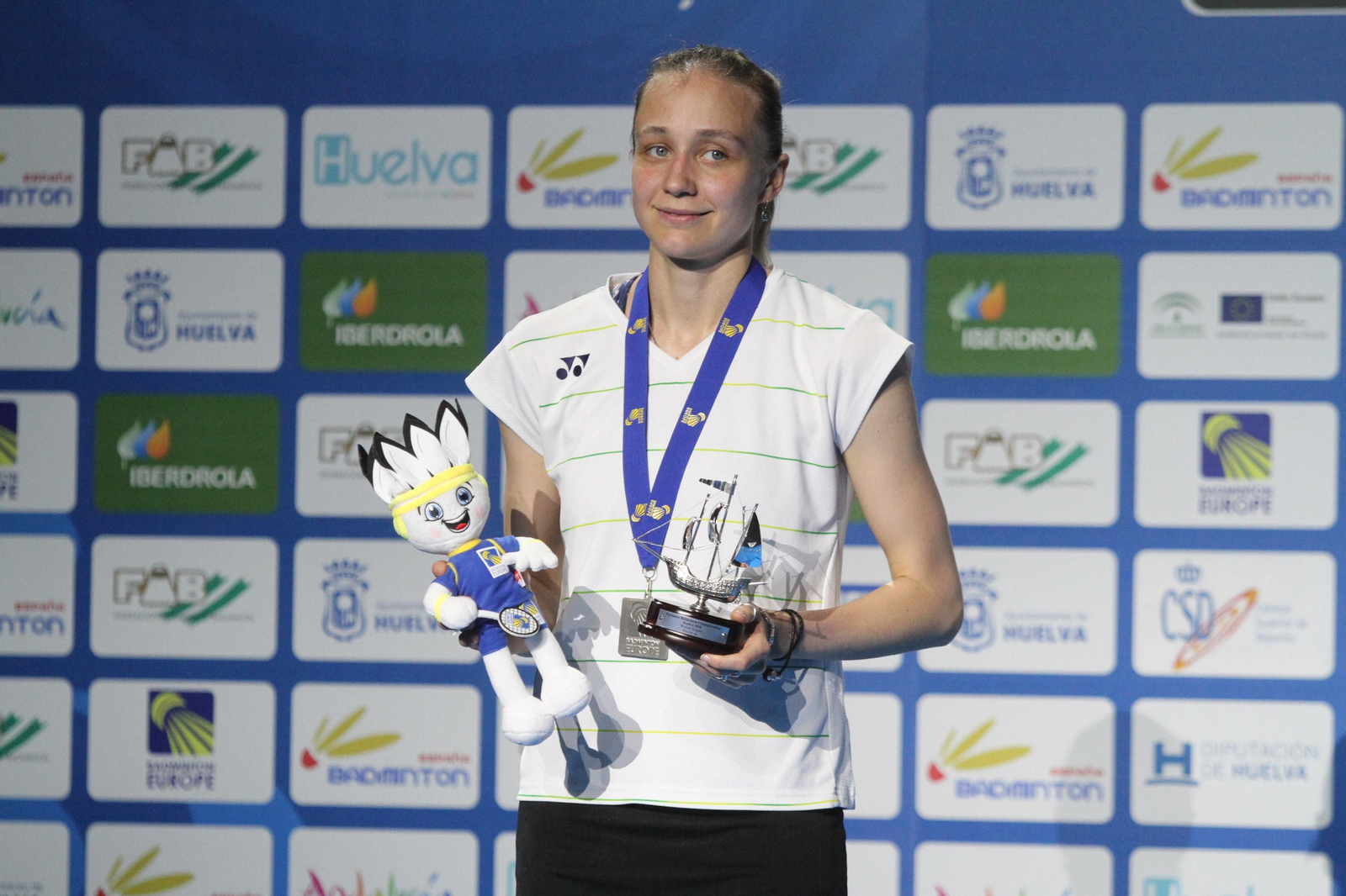 Partido y victoria de Carolina Marín en el Europeo de Bádminton celebrado en Huelva