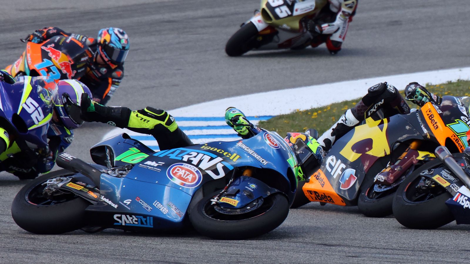 Imágenes de las caídas en las carreras del GP España en Jerez