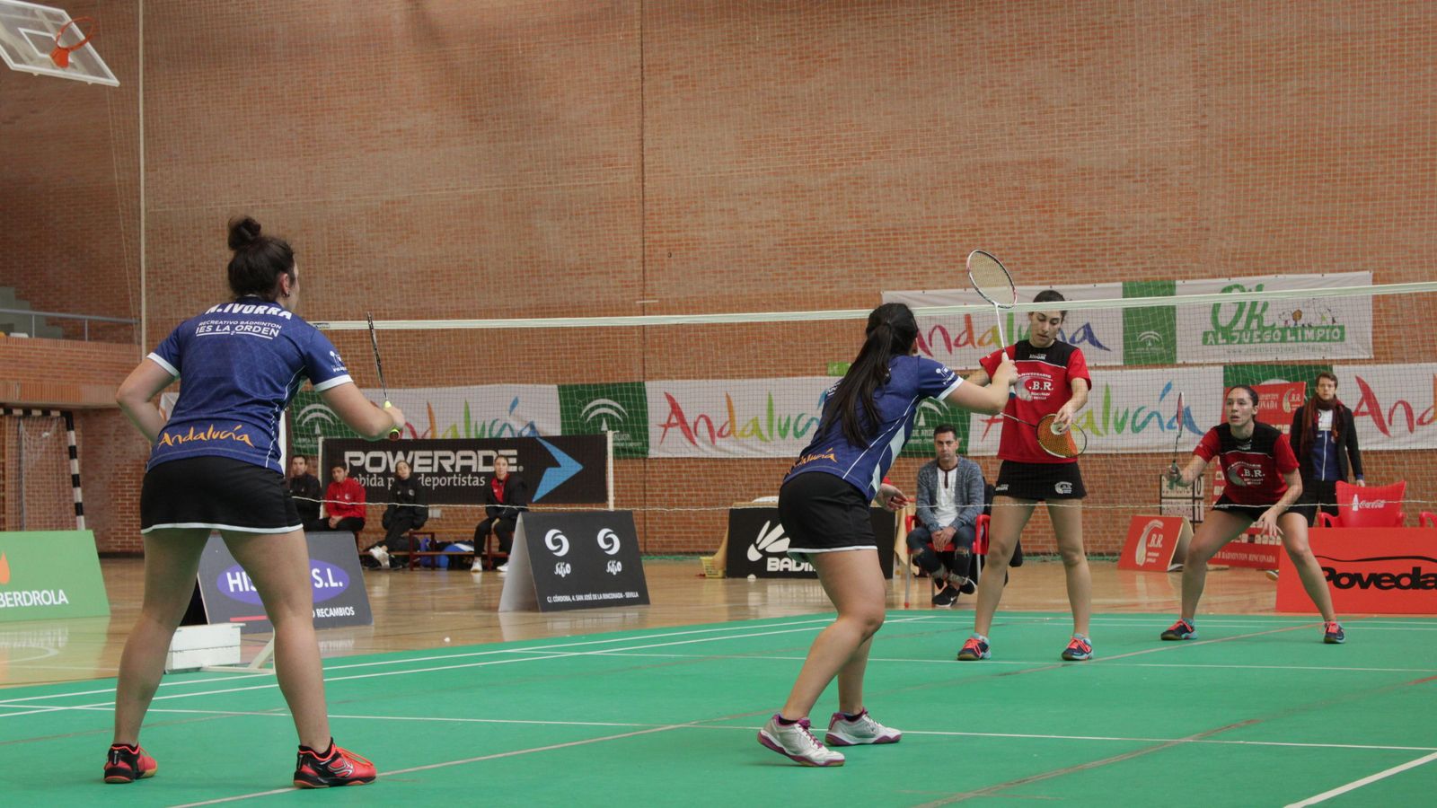Dobles femenino. Dobles femenino.