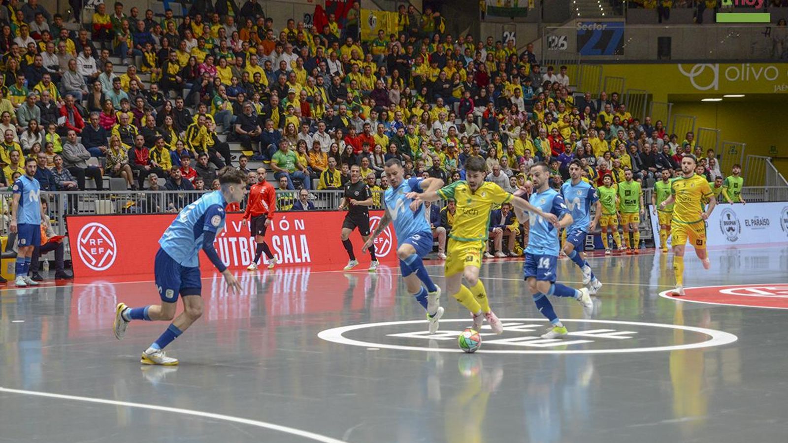 Dani Zurdo, en una acción ante Inter Movistar en el Olivo Arena.