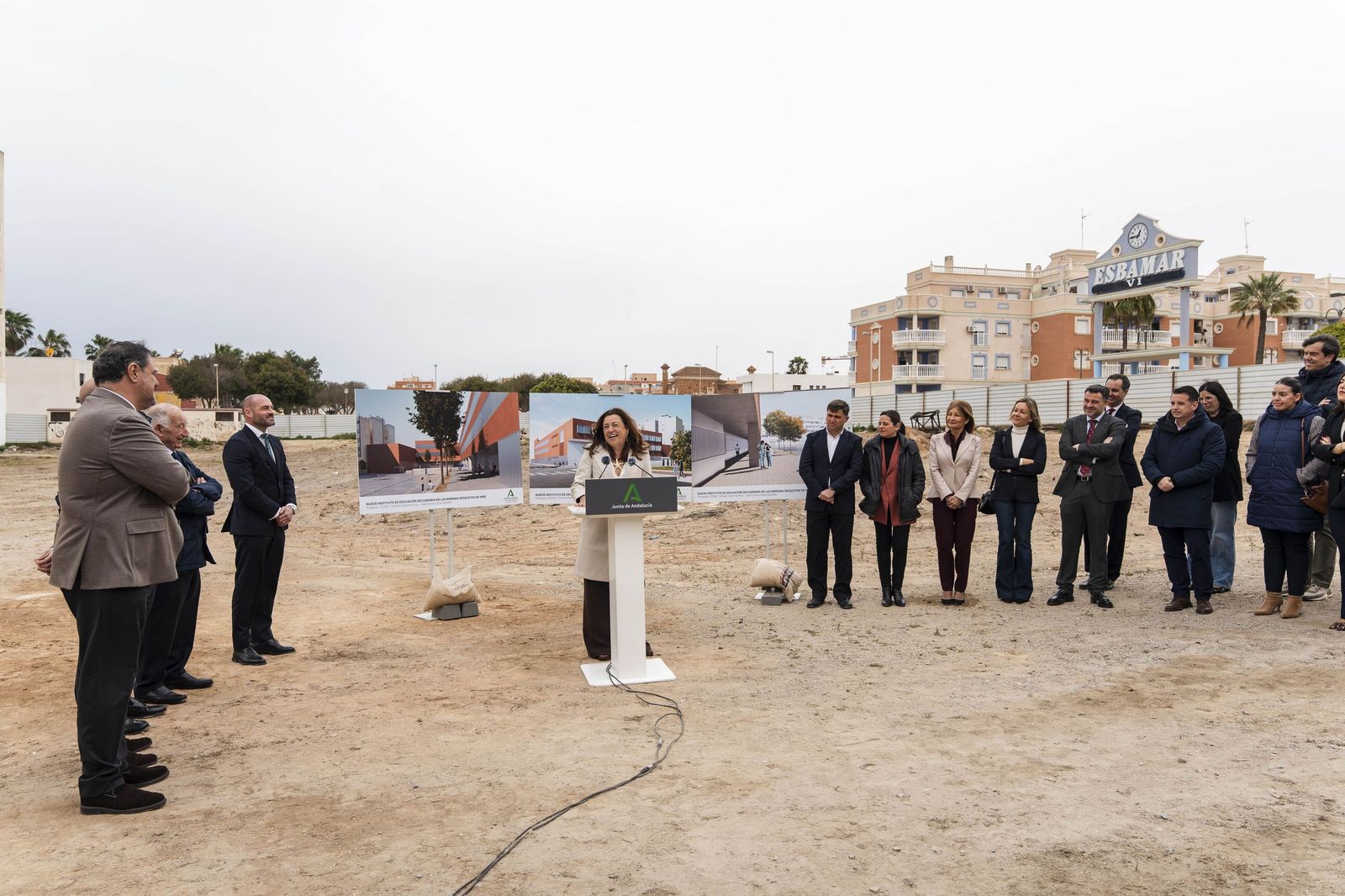 Las mejores imágenes de la colocación de la primera piedra del nuevo IES Las Marinas de Roquetas