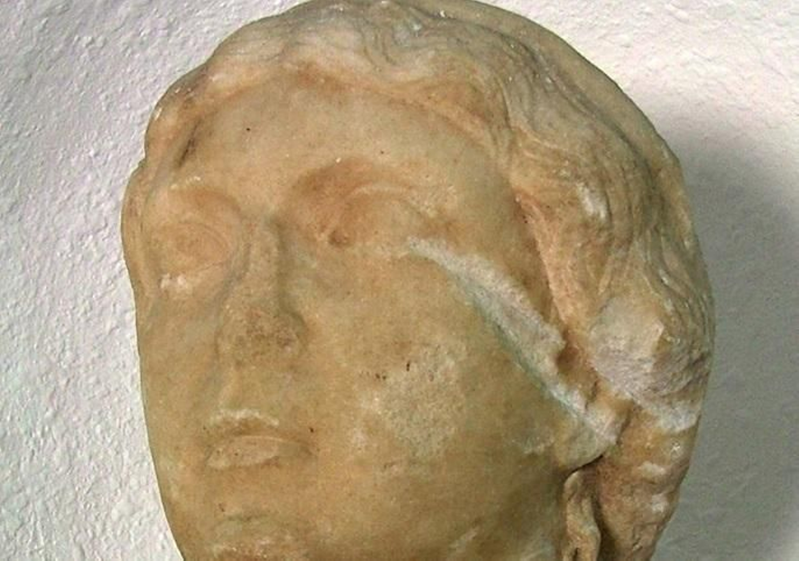 El busto romano robado hace una década y localizado en Alemania