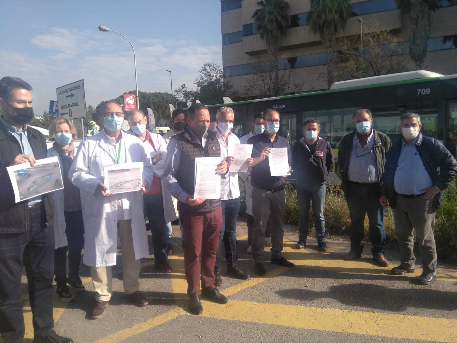 Un momento de la rueda de prensa de la Plataforma Aparcamientos Reina Sofía.