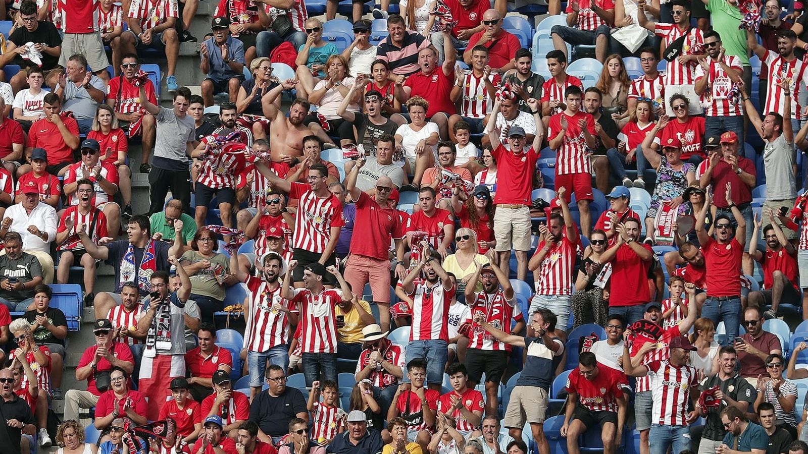 La Rosaleda volverá a tener un marcado color rojiblanco