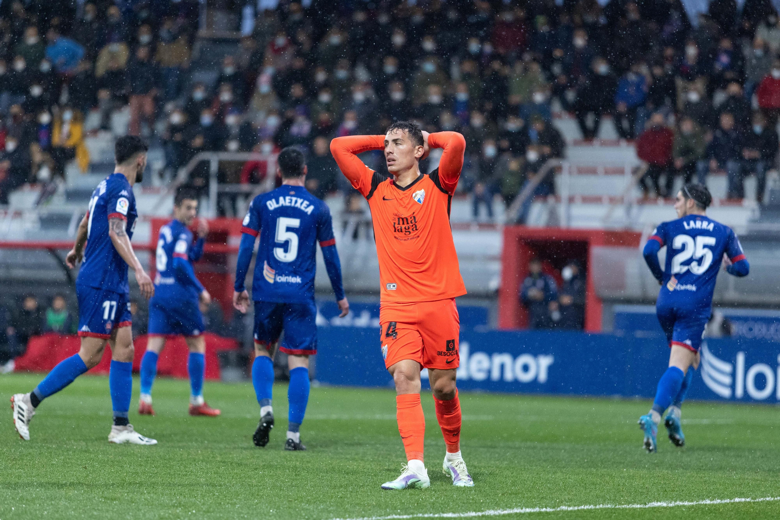 Una imagen del Amorebieta-Málaga CF Una imagen del Amorebieta-Málaga CF