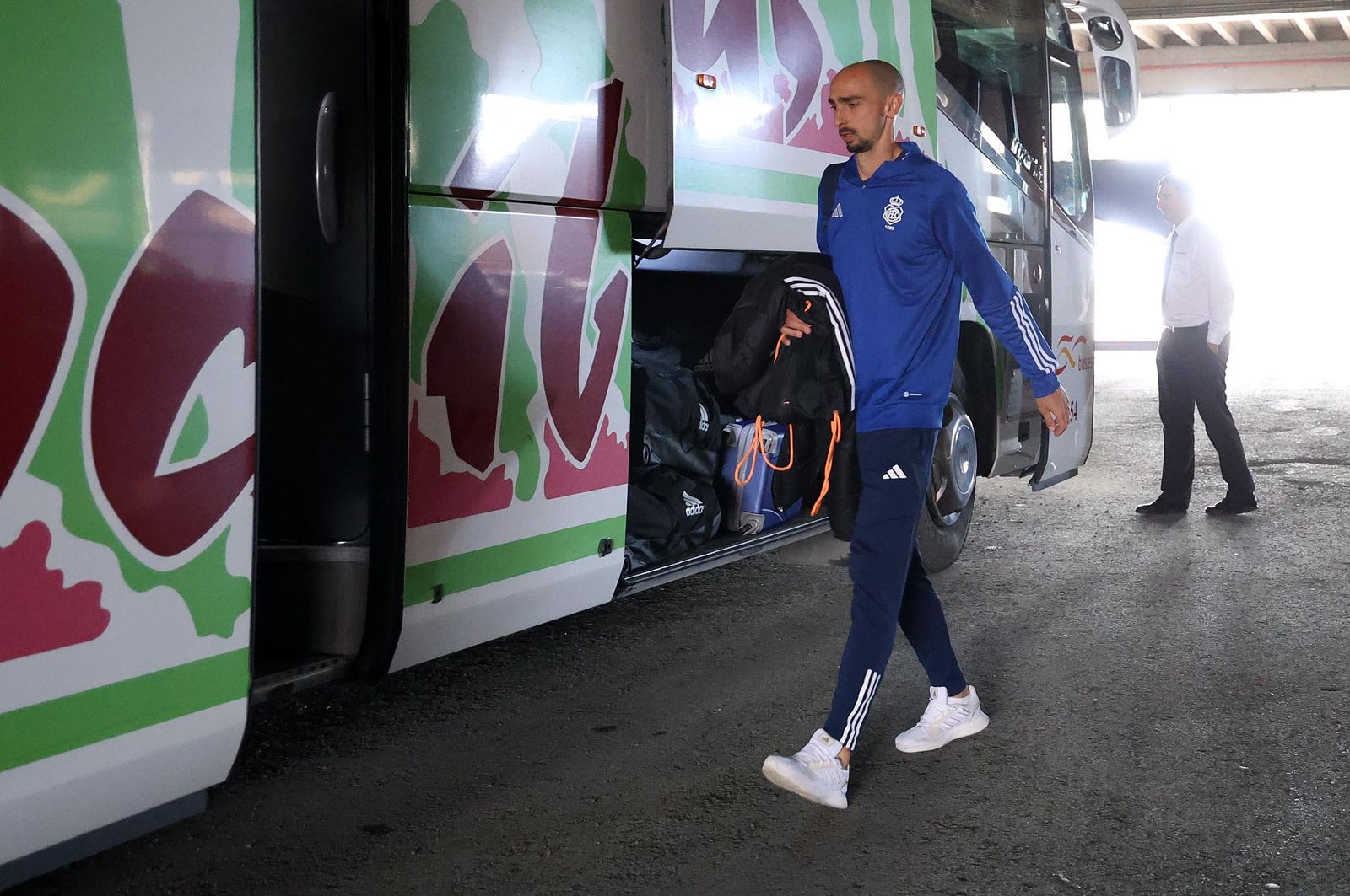 Imágenes de la salida del Recreativo de Huelva a Murcia