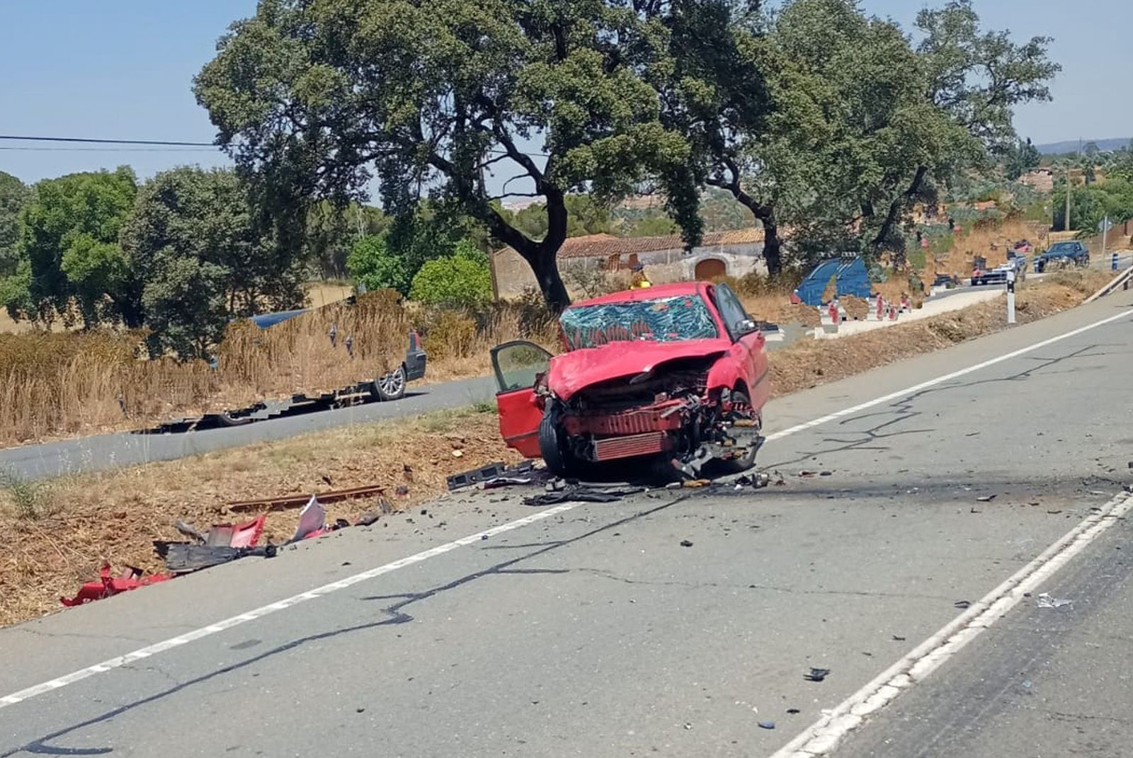 Así ha quedado uno de los vehículos implicados en el accidente