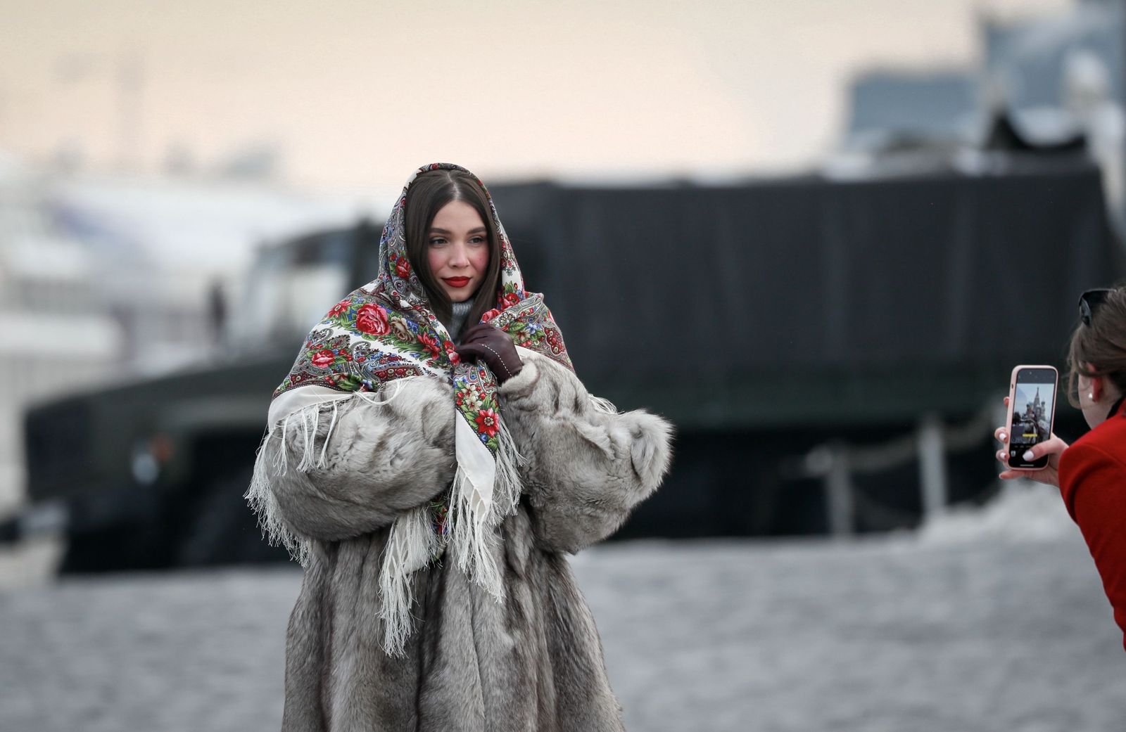 Nieve, Navidad, decoración, hielo y frío en Moscú