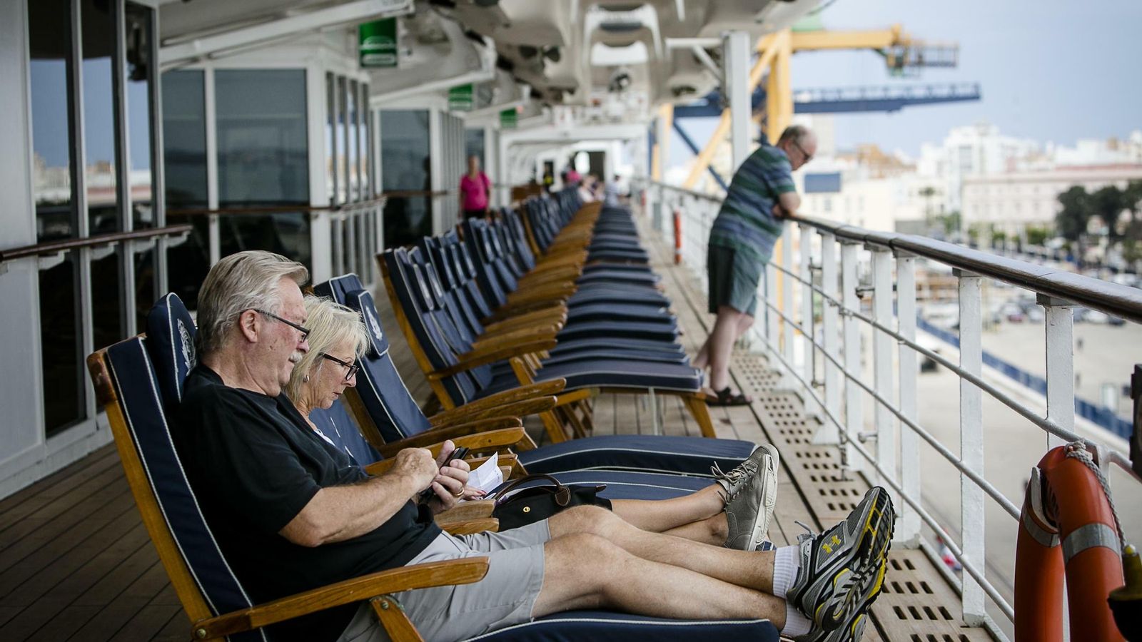Los cruceristas tendrán un espacio privilegiado en los nuevos usos portuarios. Los cruceristas tendrán un espacio privilegiado en los nuevos usos portuarios.