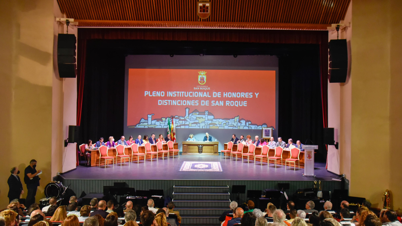 Pleno y entrega de reconocimientos por el 316 aniversario de San Roque"