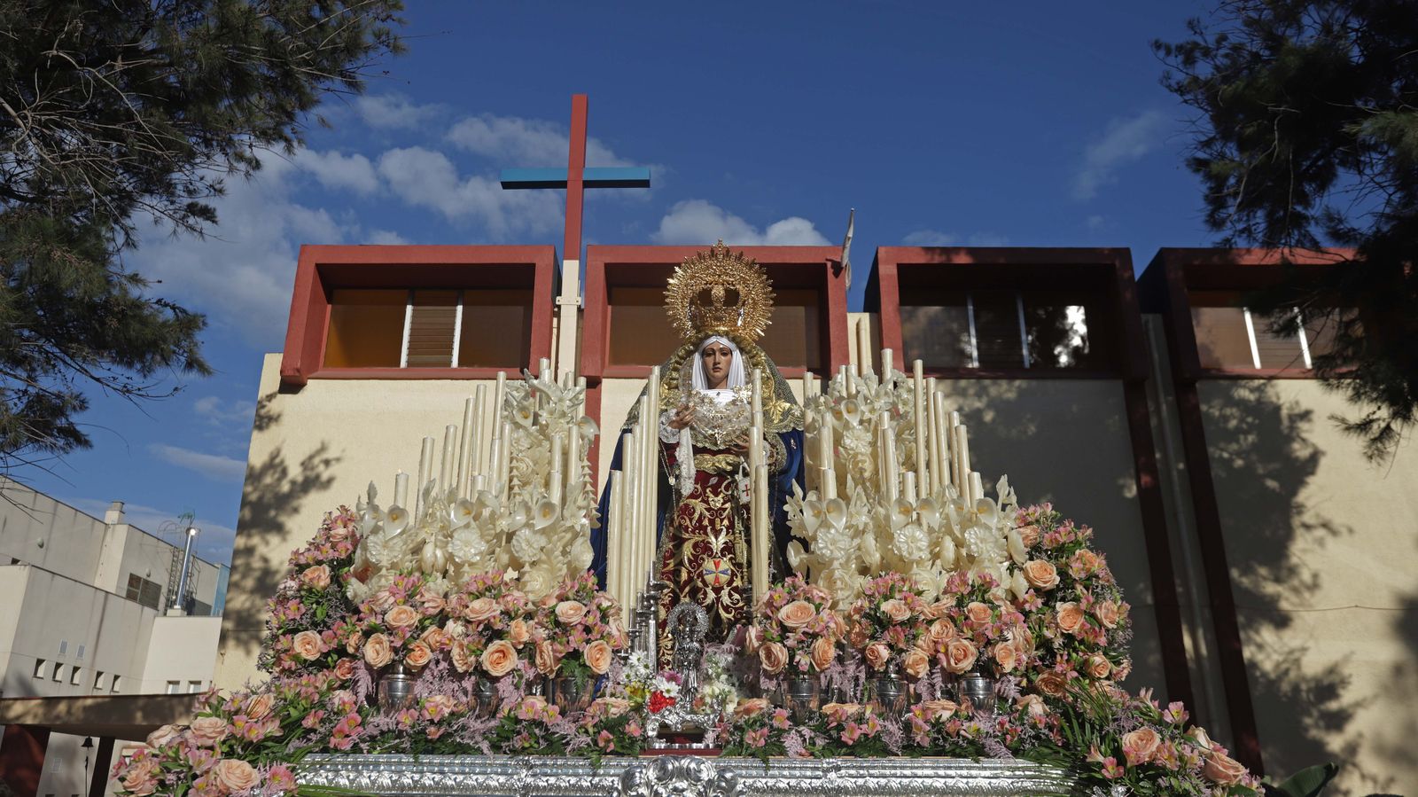 Fotos del Jueves Santo en Algeciras: Las Tres Caídas