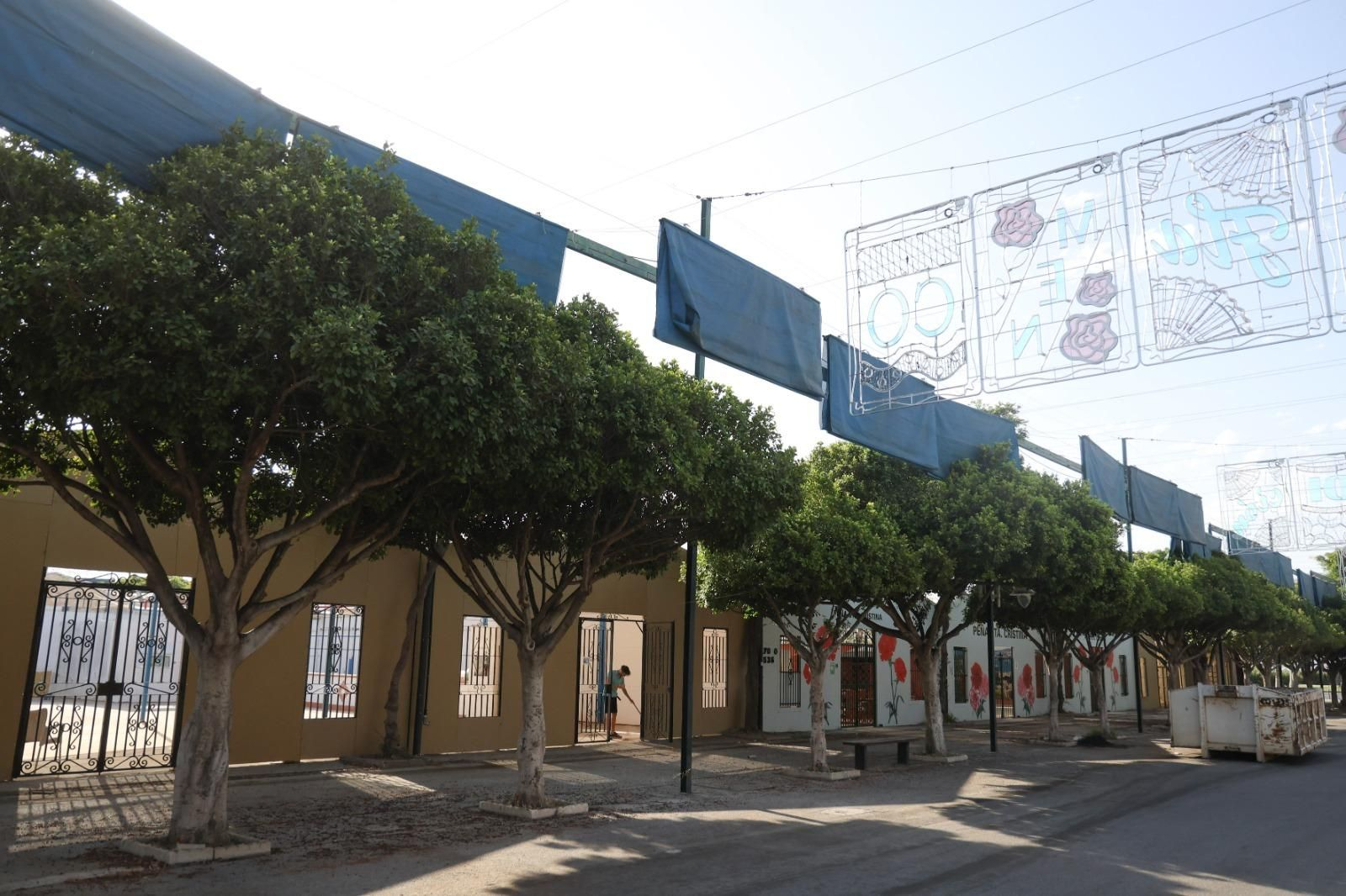 Comienza la cuenta atrás para la Feria de Málaga, en imágenes