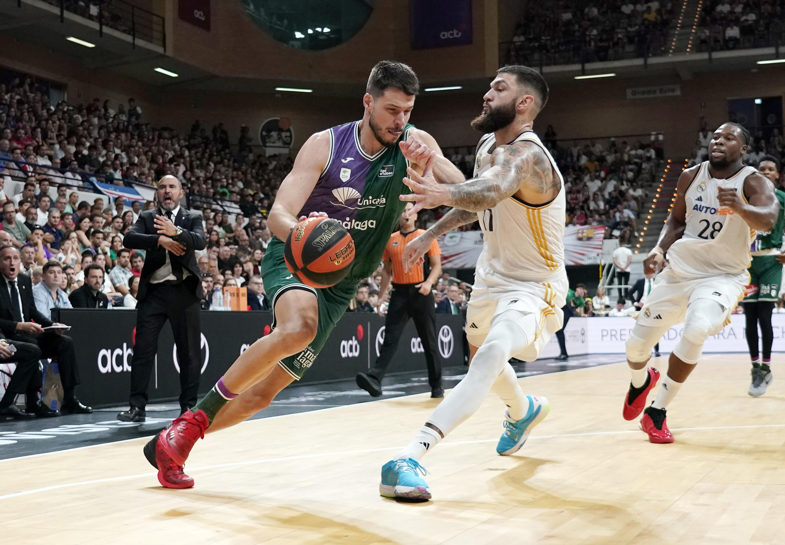 Las fotos del Unicaja-Real Madrid de la Supercopa