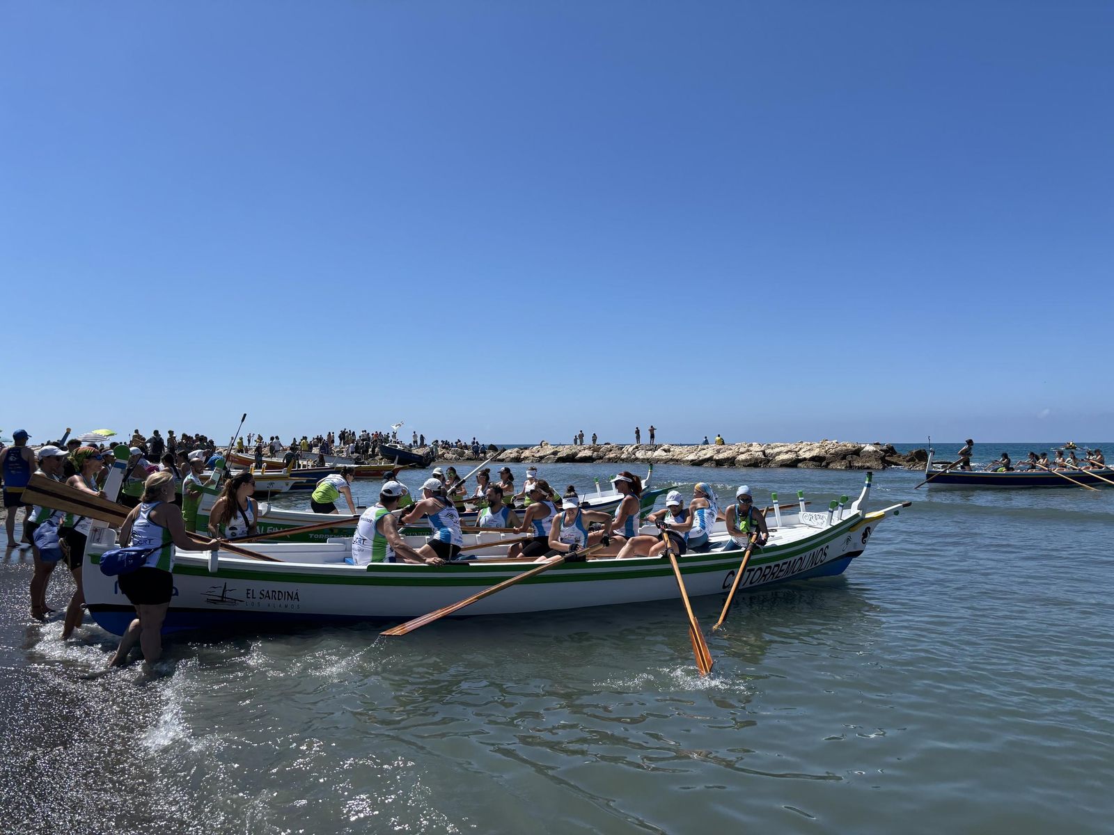 El Gran Premio Pedregalejo de jábegas, en fotos