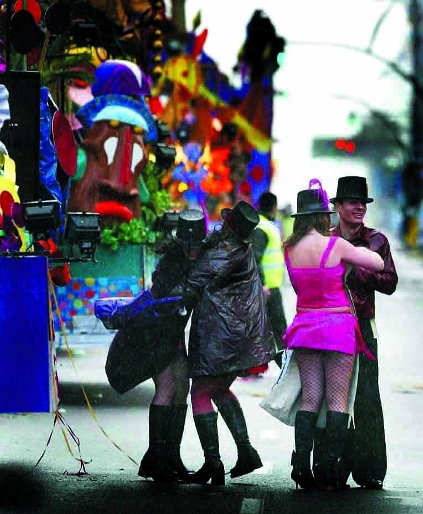 Nuevamente la lluvia estuvo a punto de suspender la Gran Cabalgata, aunque al final escampó y pudo hacer su recorrido.