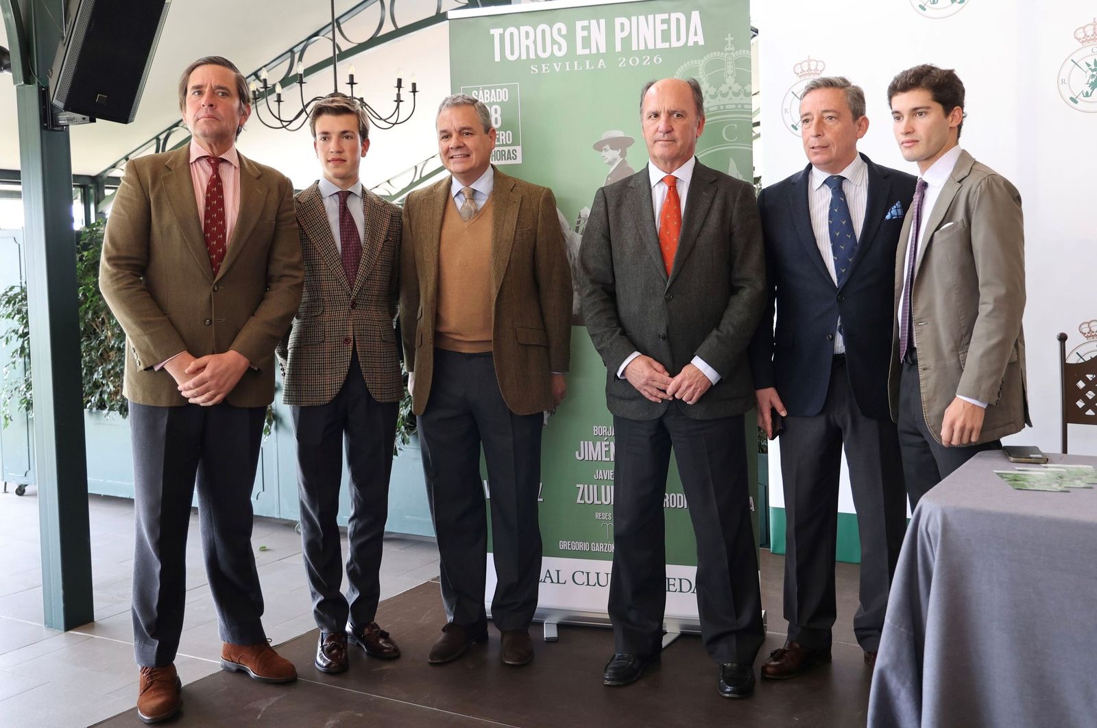 Rodrigo Molina, Dávila Miura y los diestros Manolo Vázquez y Javier Zulueta en la presentación del cartel del II festival taurino de Pineda.