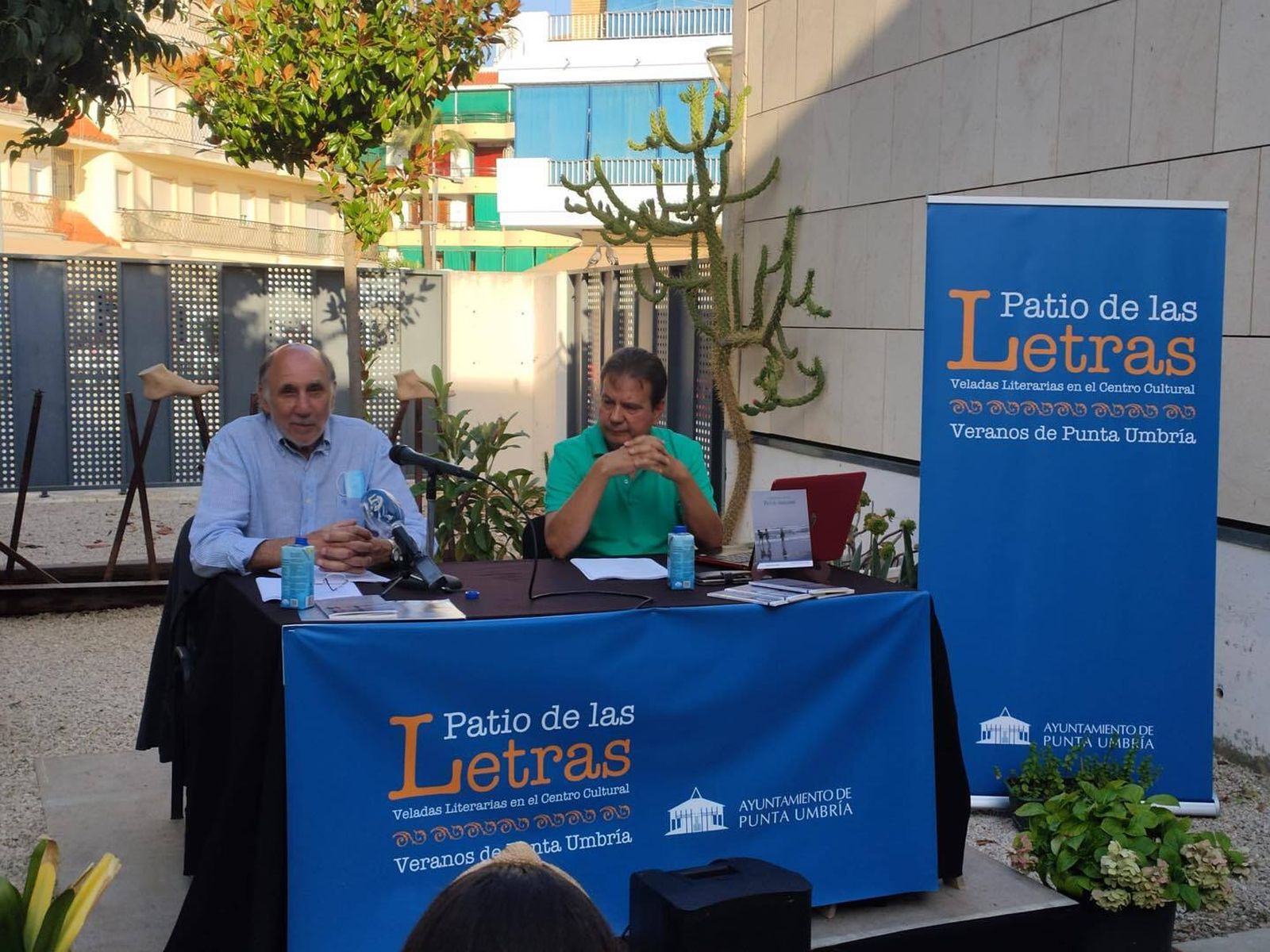 Punta Umbría acogerá la presentación de una treintena de obras literarias en su ciclo del Patio de las Letras