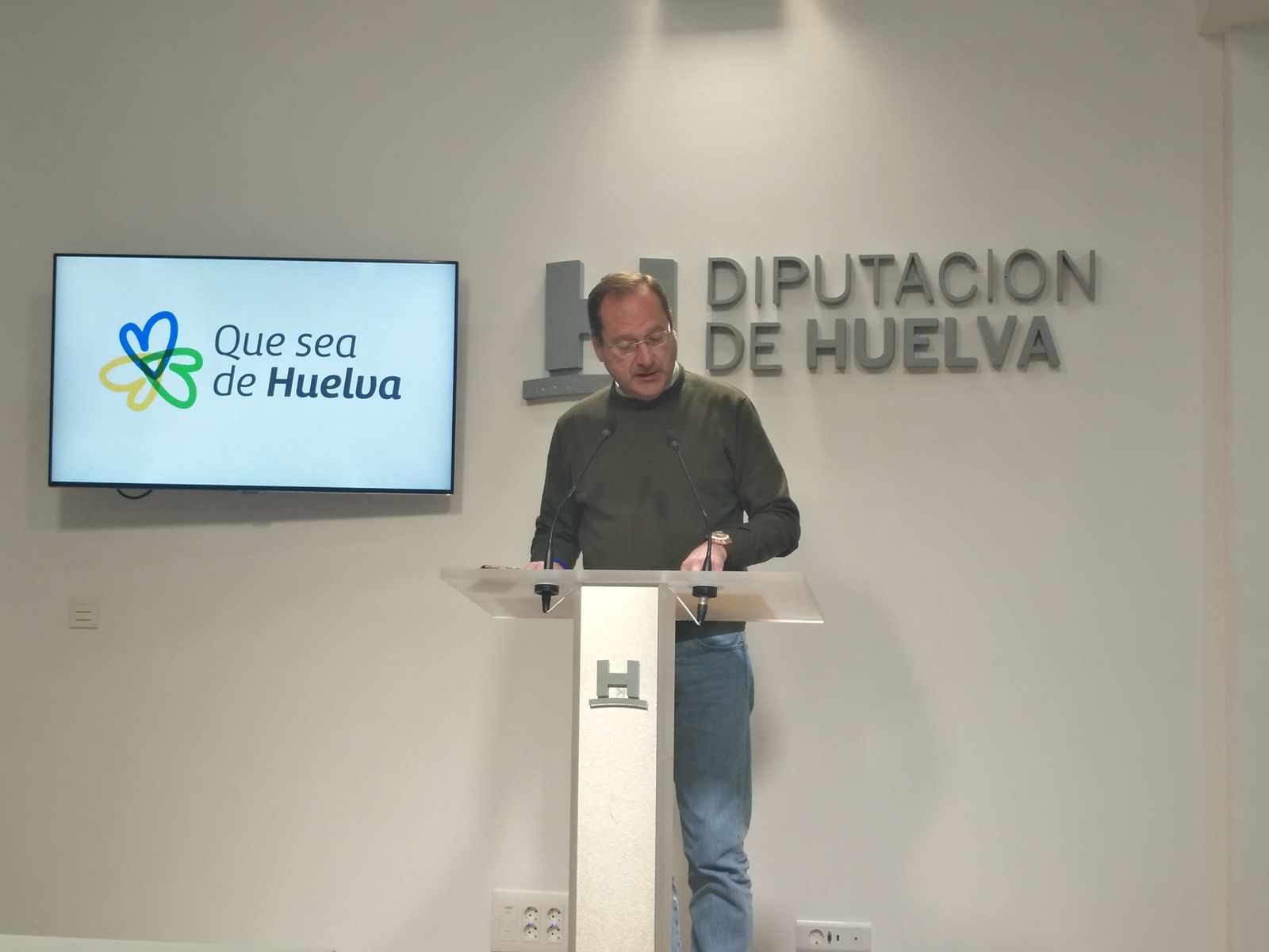 Francisco Martínez Ayllón, diputado de deportes.