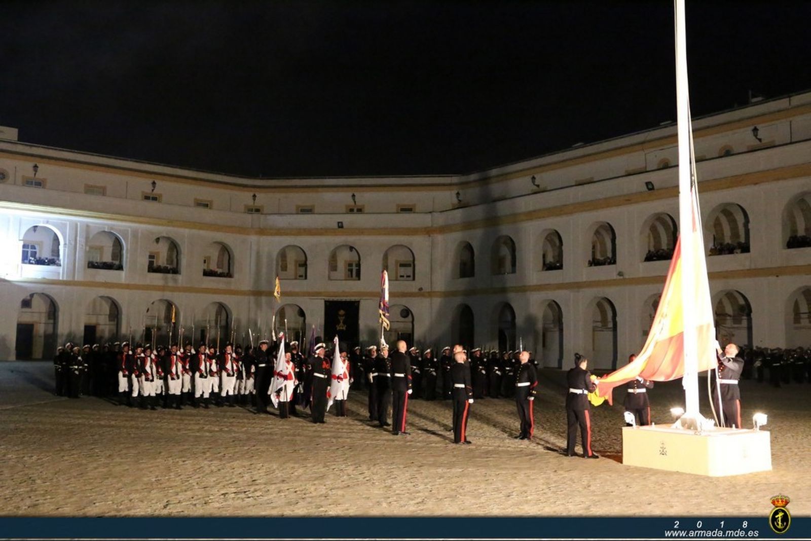 Arriado Solemne de Bandera en el Tercio de Armada