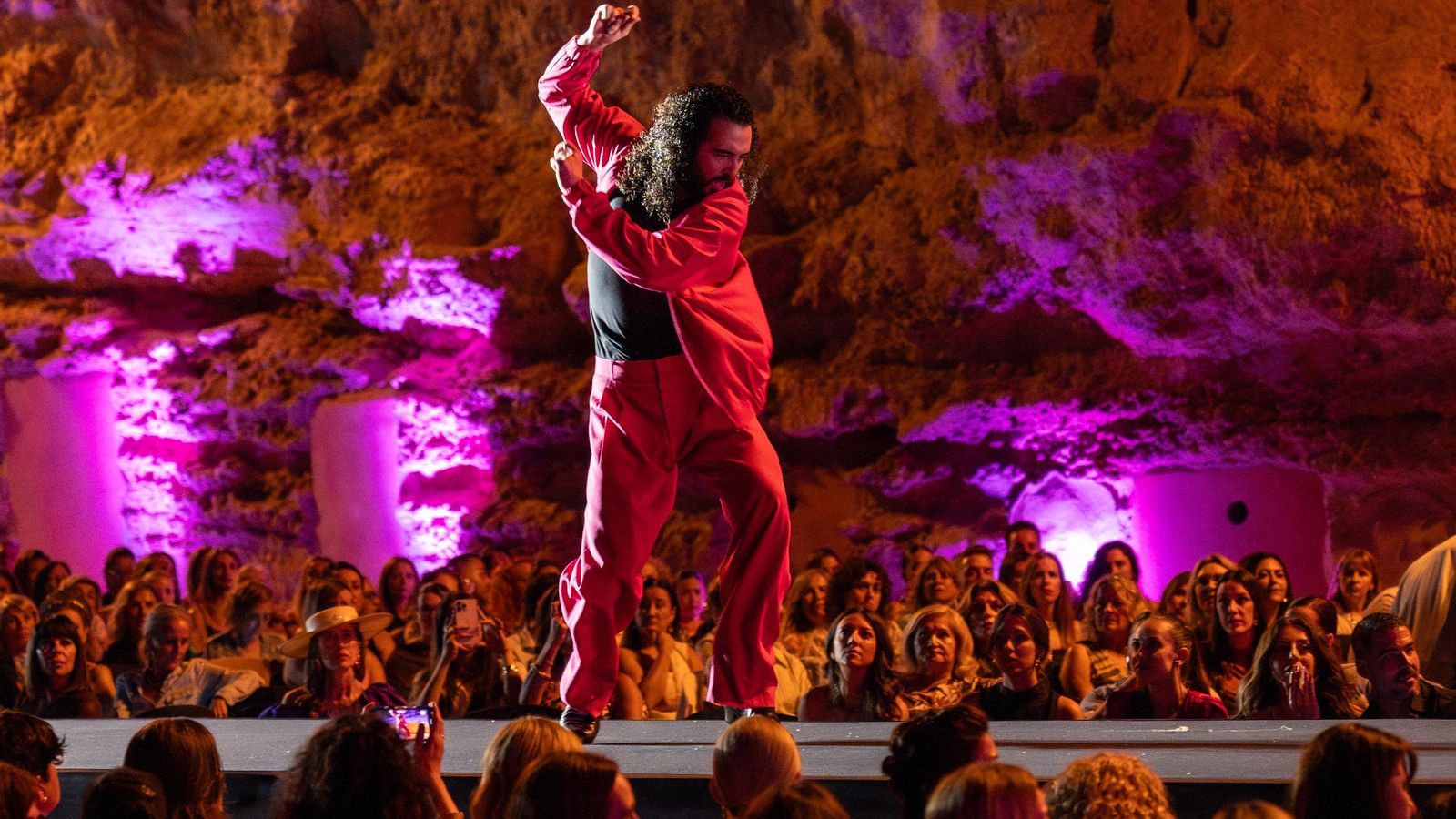 Julio Ruiz puso la magia del baile.