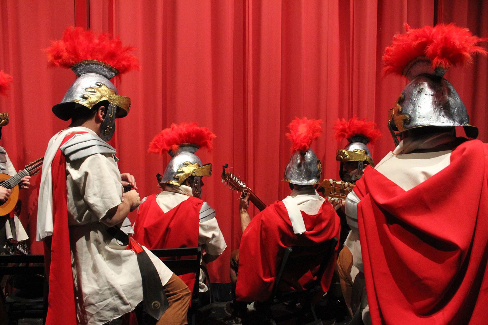 Imágenes del primer día de preliminares de concurso del Carnaval Colombino 2018