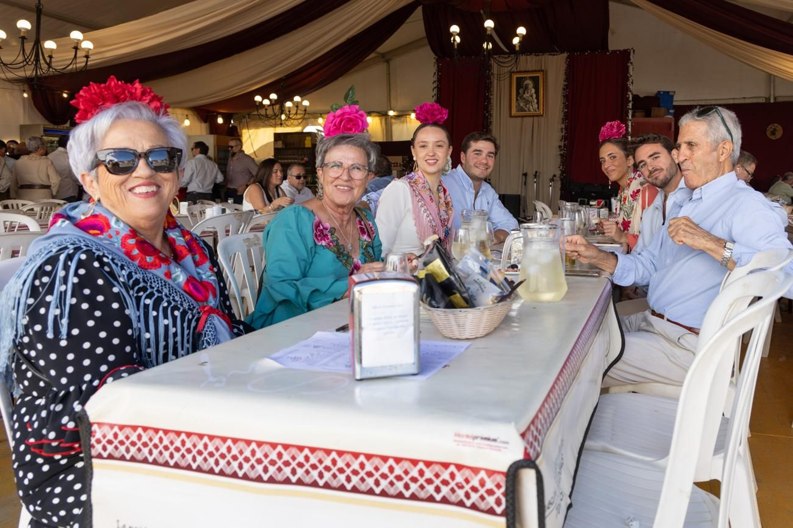 Los jiennenses disfrutan del primer sábado de Feria de San Lucas