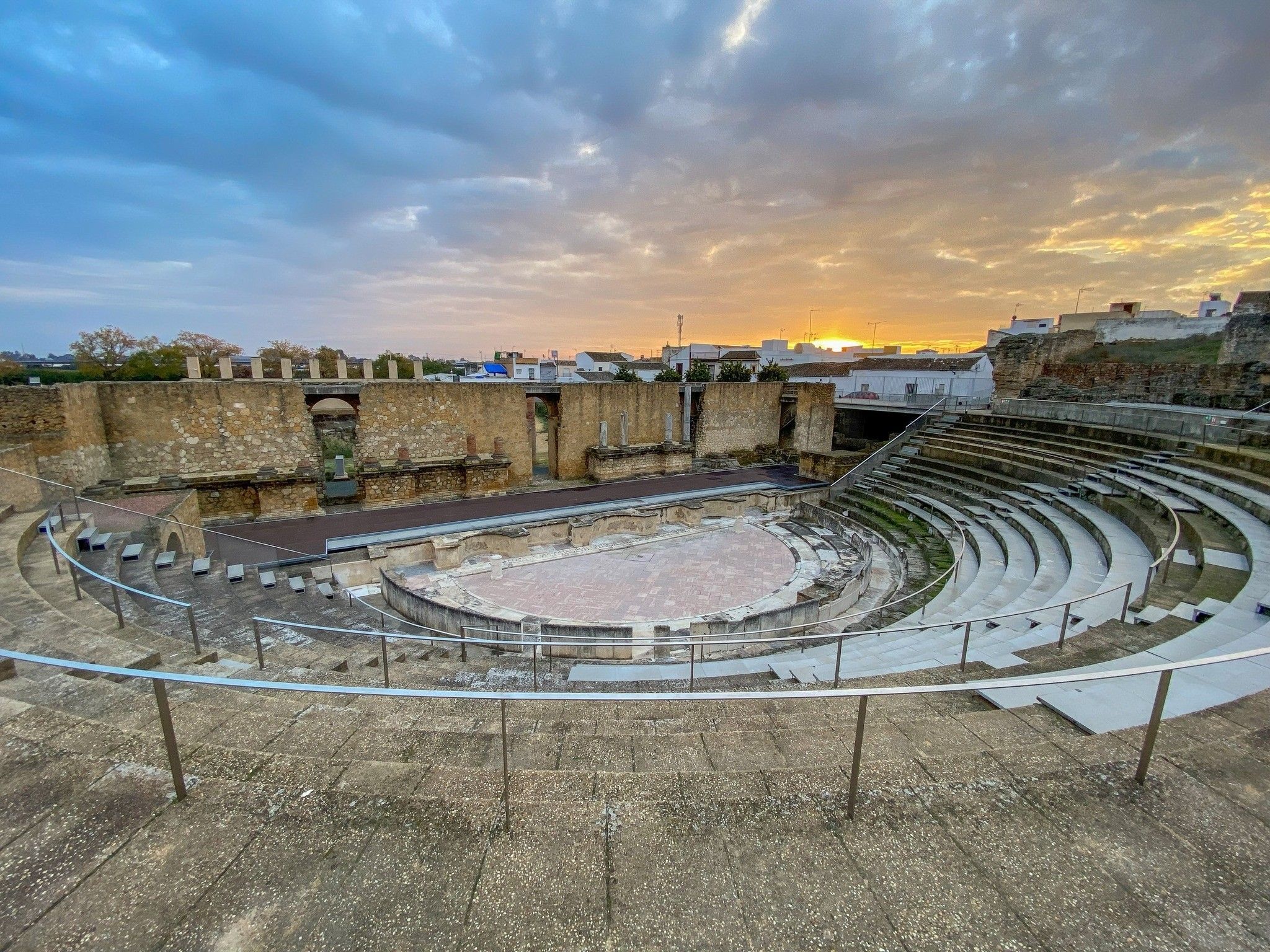 Comienzan las visitas guiadas en Itálica este otoño, que incluyen teatro romano y termas menores