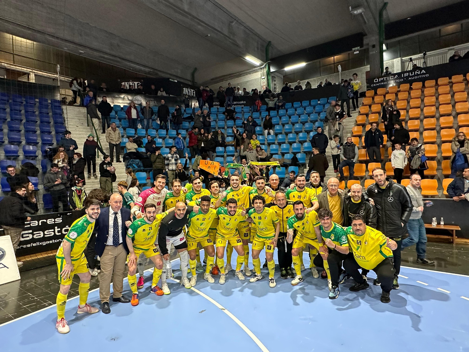 Formación del Jaén Paraíso Interior FS en Anaitasuna.