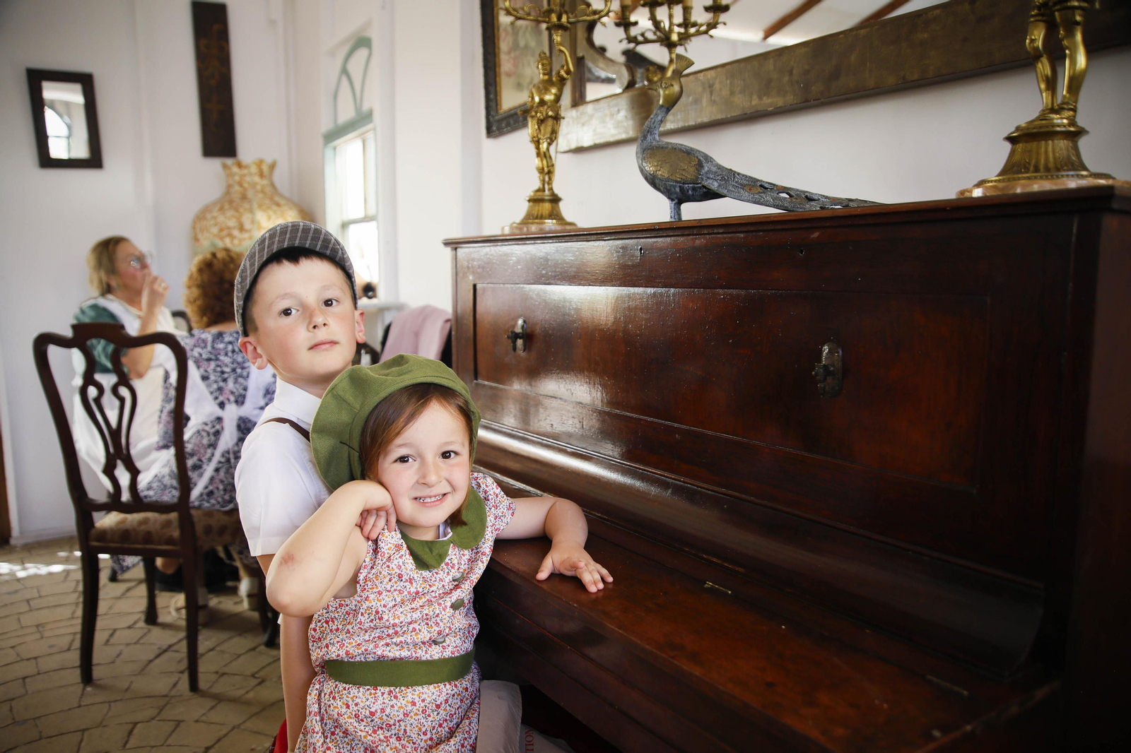 Imágenes de "Canteros y Caciques en la lucha por el Mármol" de Macael