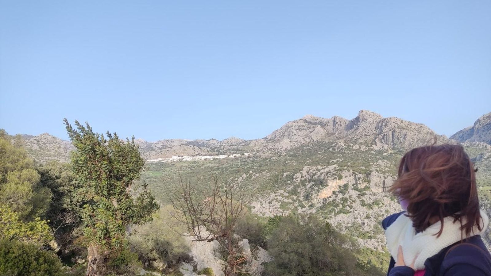 Vistas de Benaocaz desde Ocuri.