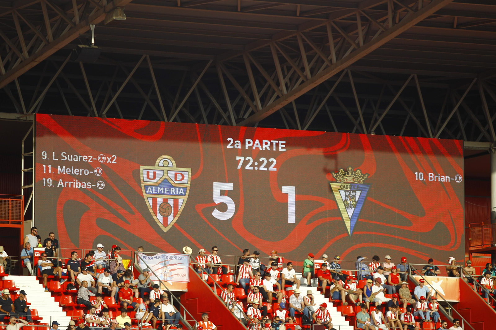 Imágenes de la gran victoria del Almería ante el Cádiz por 6 a 1