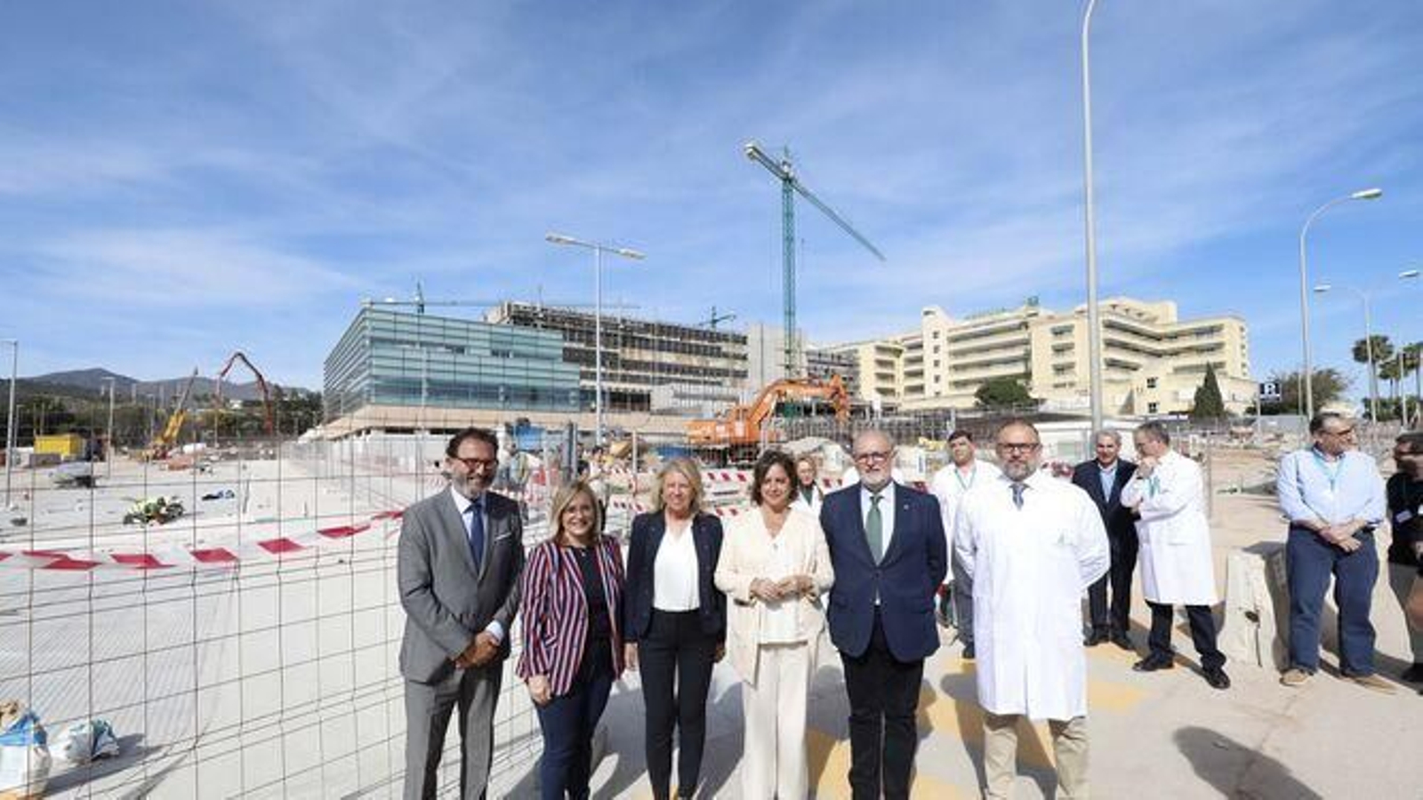 Visita el pasado mes de marzo a las obras de ampliación del Hospital Costa del Sol. Visita el pasado mes de marzo a las obras de ampliación del Hospital Costa del Sol.