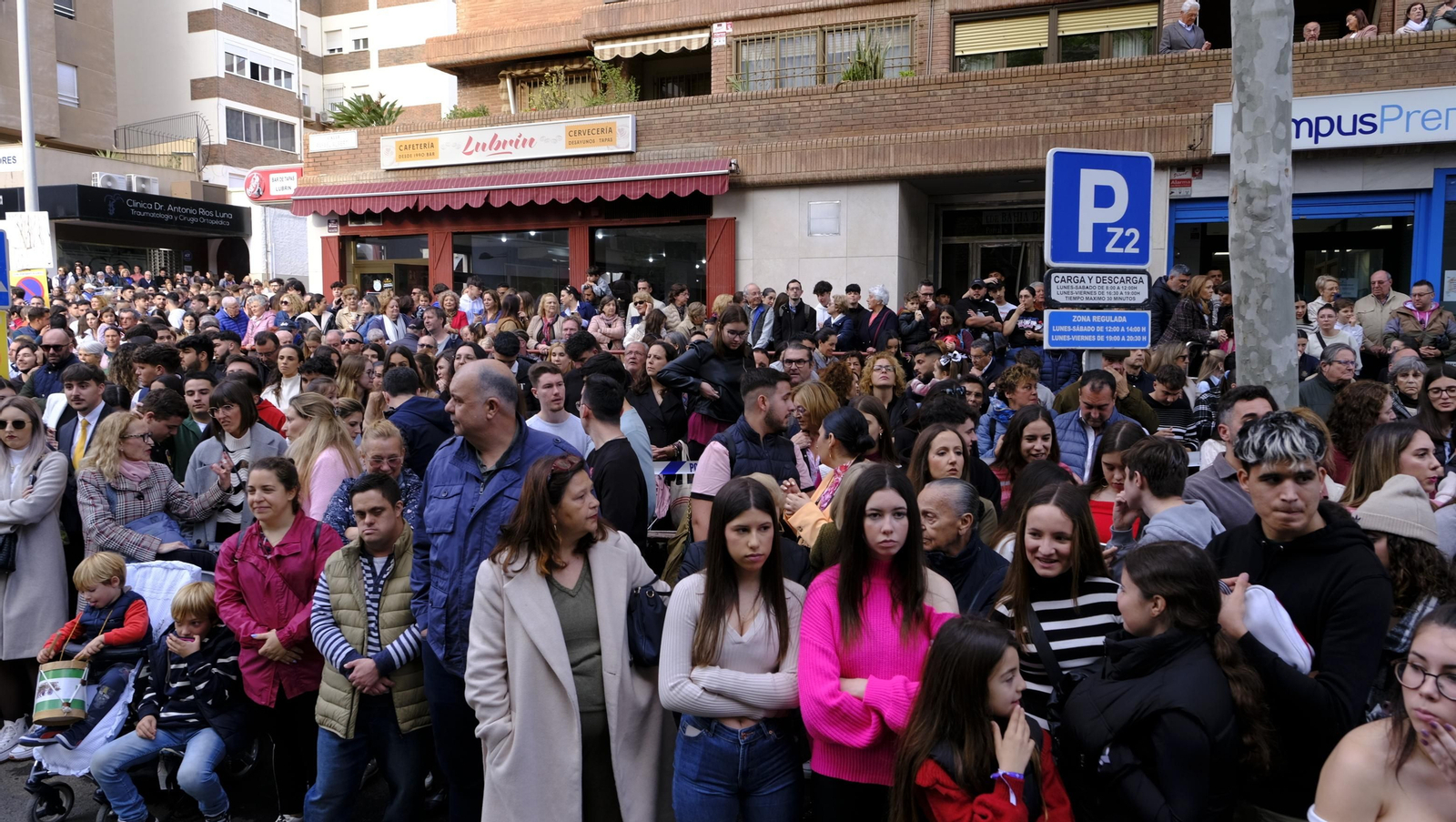 Pasión vuelve a su Iglesia de Santa Teresa azotada por la lluvia