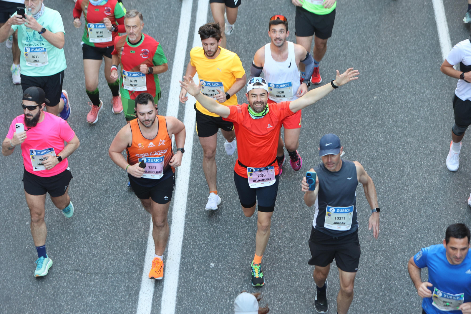 Búscate en la Zurich maratón de Sevilla