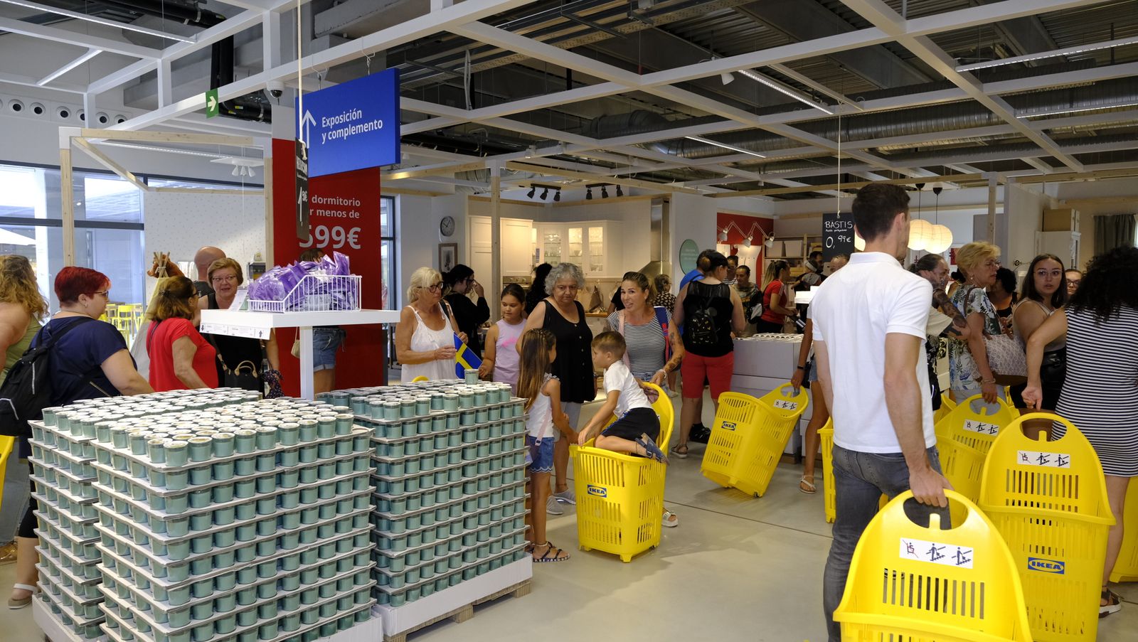 Imágenes de la inauguración de IKEA Almería