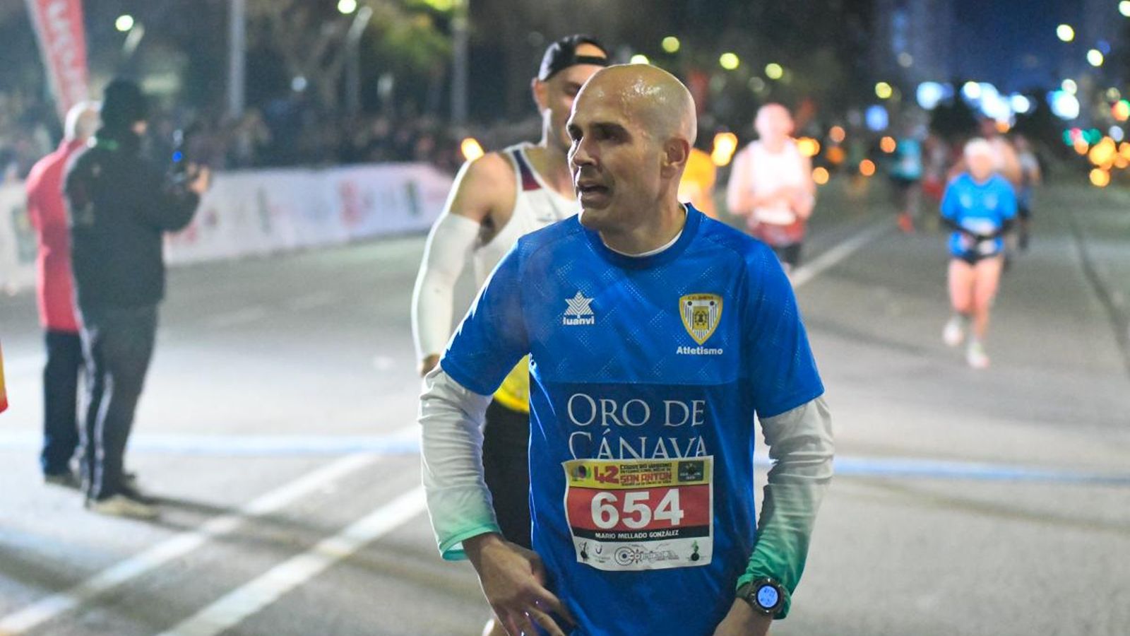 En imágenes: búscate en tu llegada a meta de la Carrera de San Antón 2025 (1)