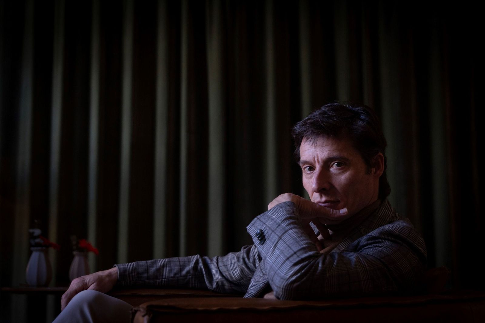 El diestro riojano posa en los salones del Hotel Colón en la antesala de una temporada que le llevará de nuevo a la plaza de la Maestranza.