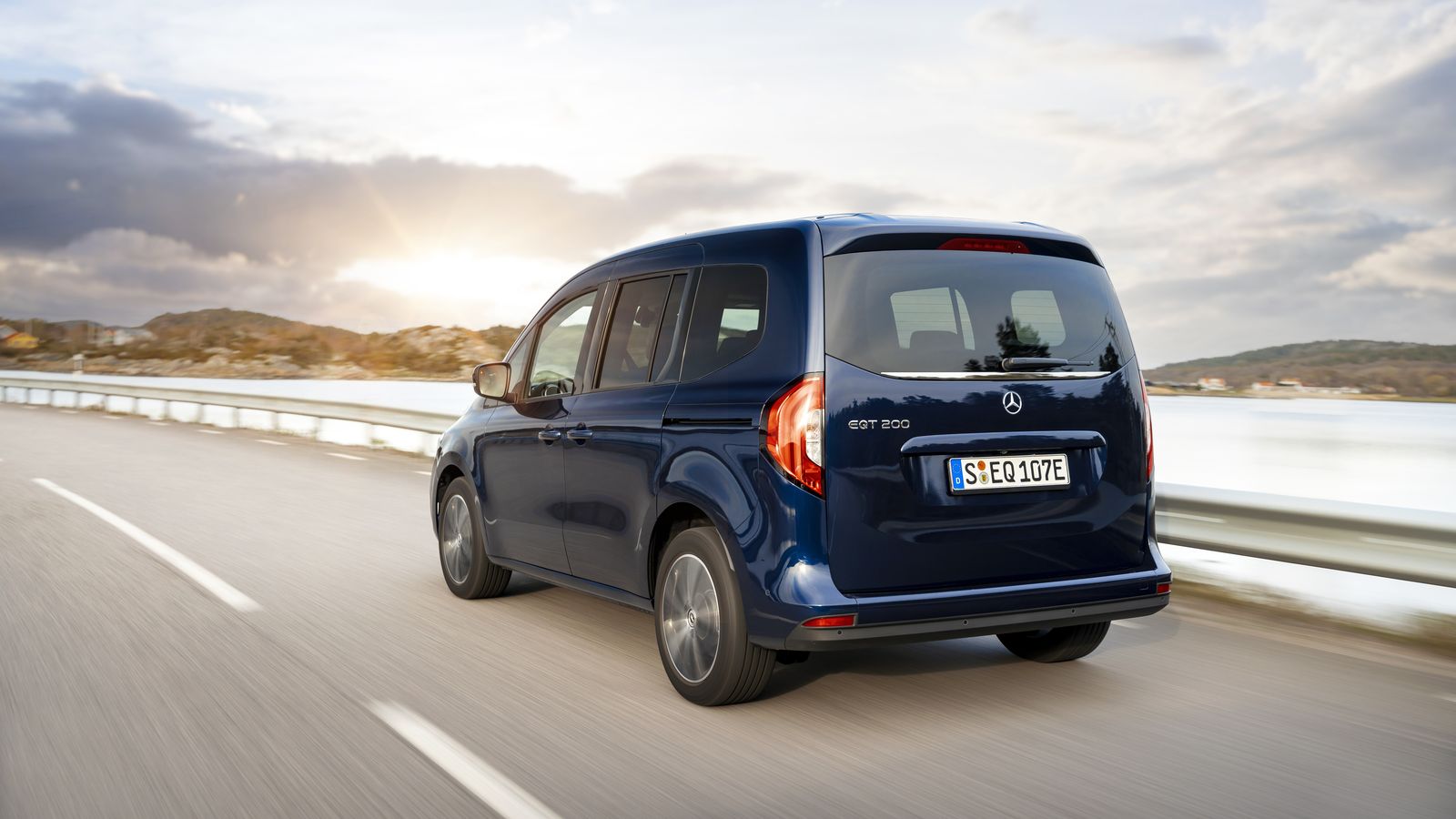 La autonomía homologada se aproxima a los 300 km en este monovolumen eléctrico.