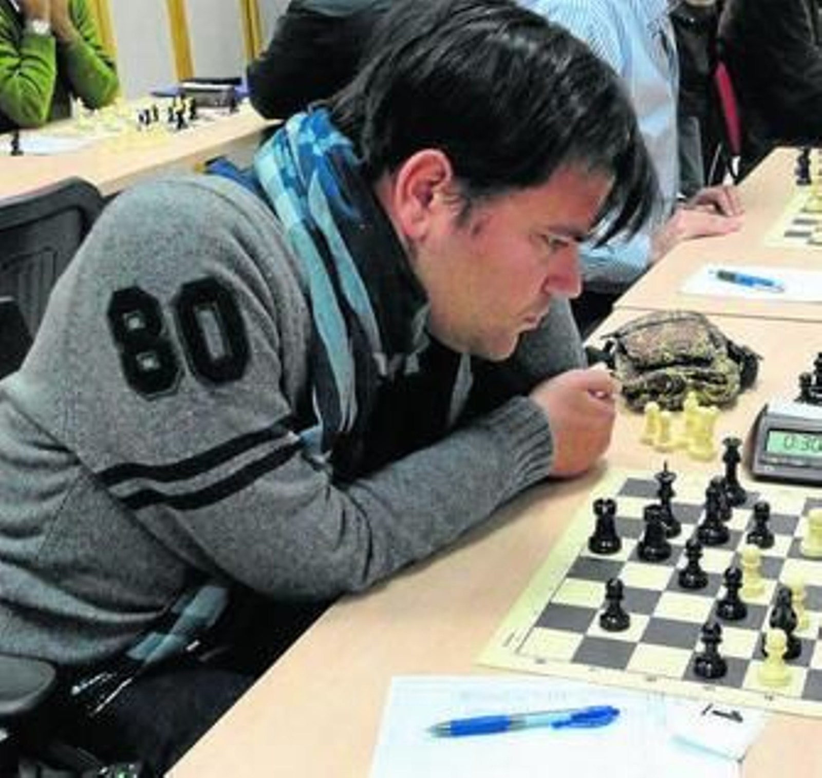 Carlos López, durante una de sus partidas en el torneo.
